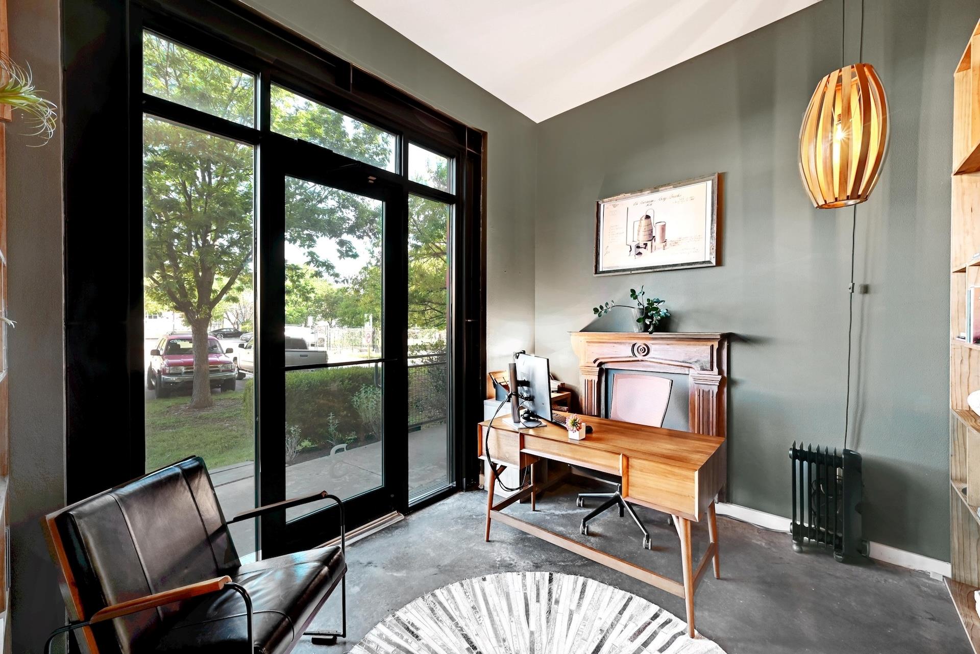 2525 S Lamar Blvd # 3, Austin, TX 78704