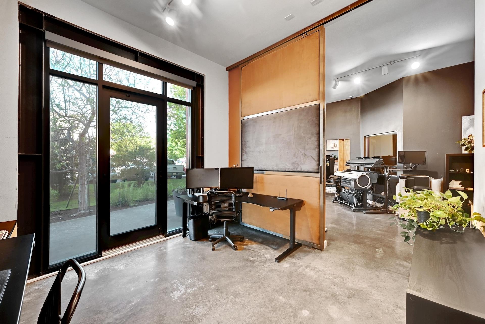 2525 S Lamar Blvd # 3, Austin, TX 78704