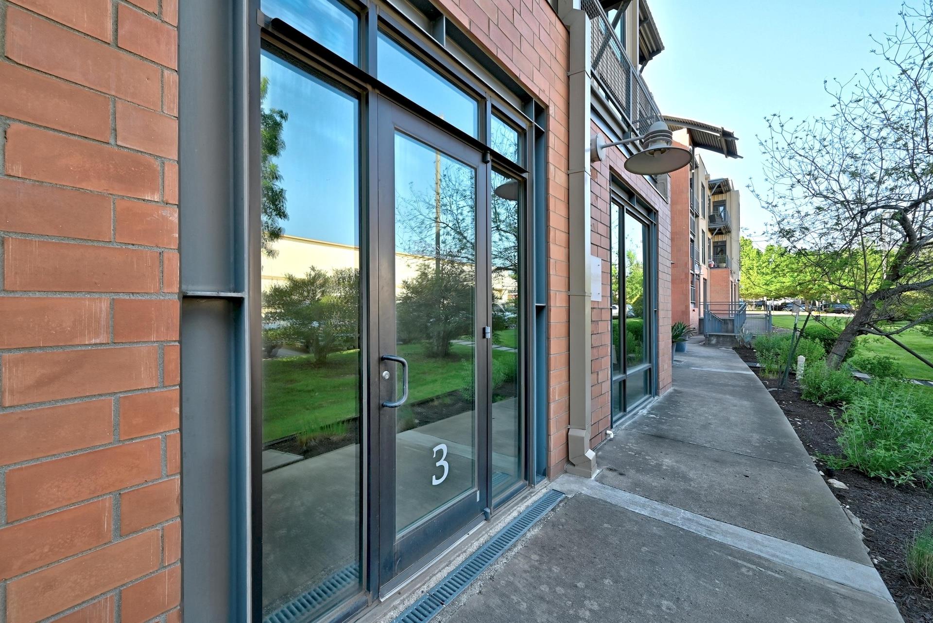 2525 S Lamar Blvd # 3, Austin, TX 78704