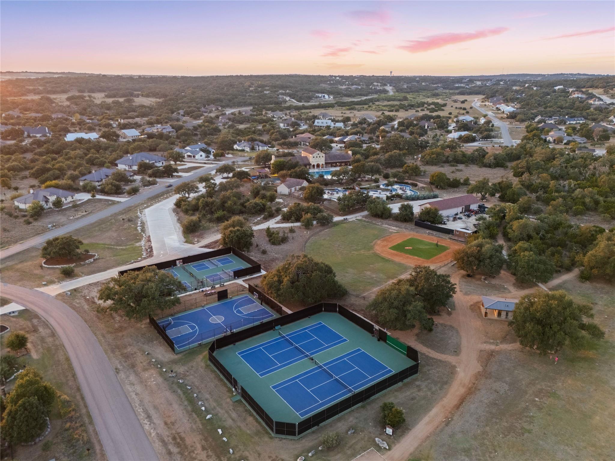 287 Brook Cyn Cyn, New Braunfels, TX 78132