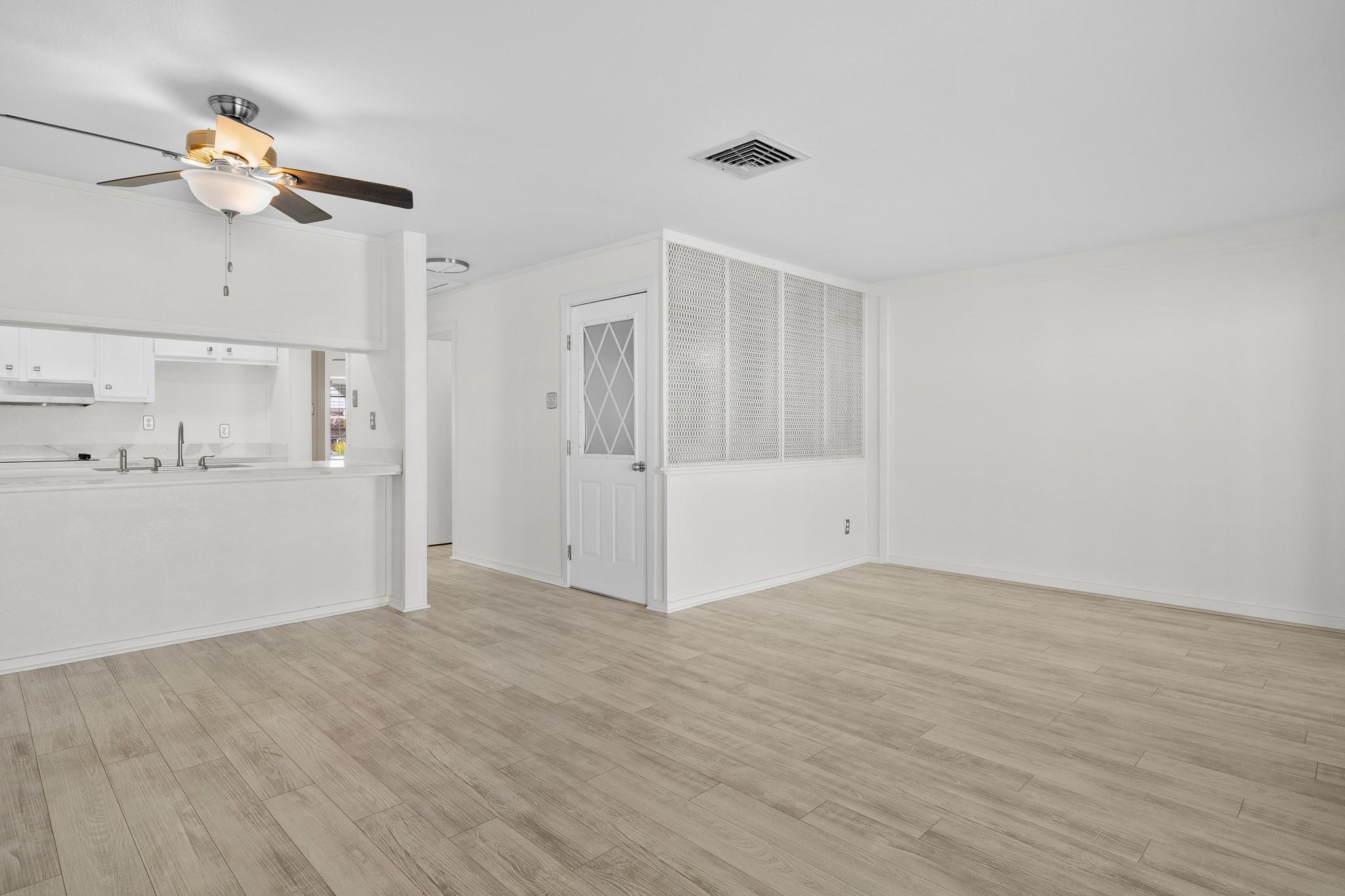 318 W Cotter Ave # 1, Port Aransas, TX 78373