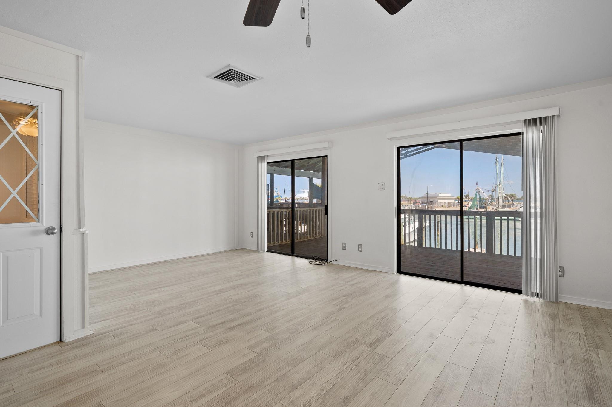 318 W Cotter Ave # 1, Port Aransas, TX 78373