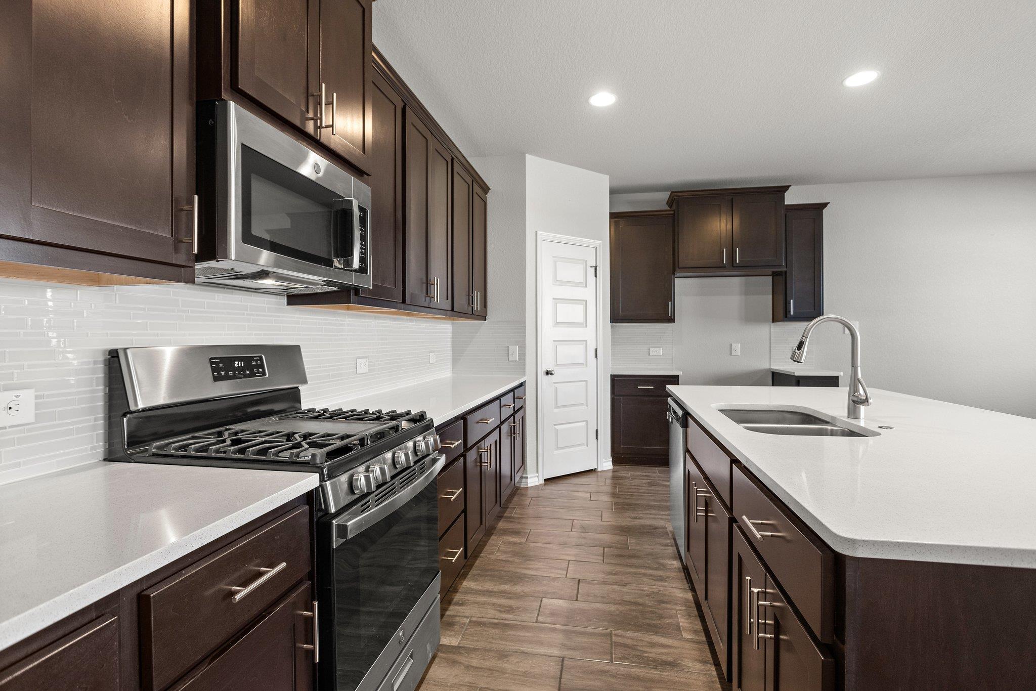 798 Eves Necklace Dr, Buda, TX 78610