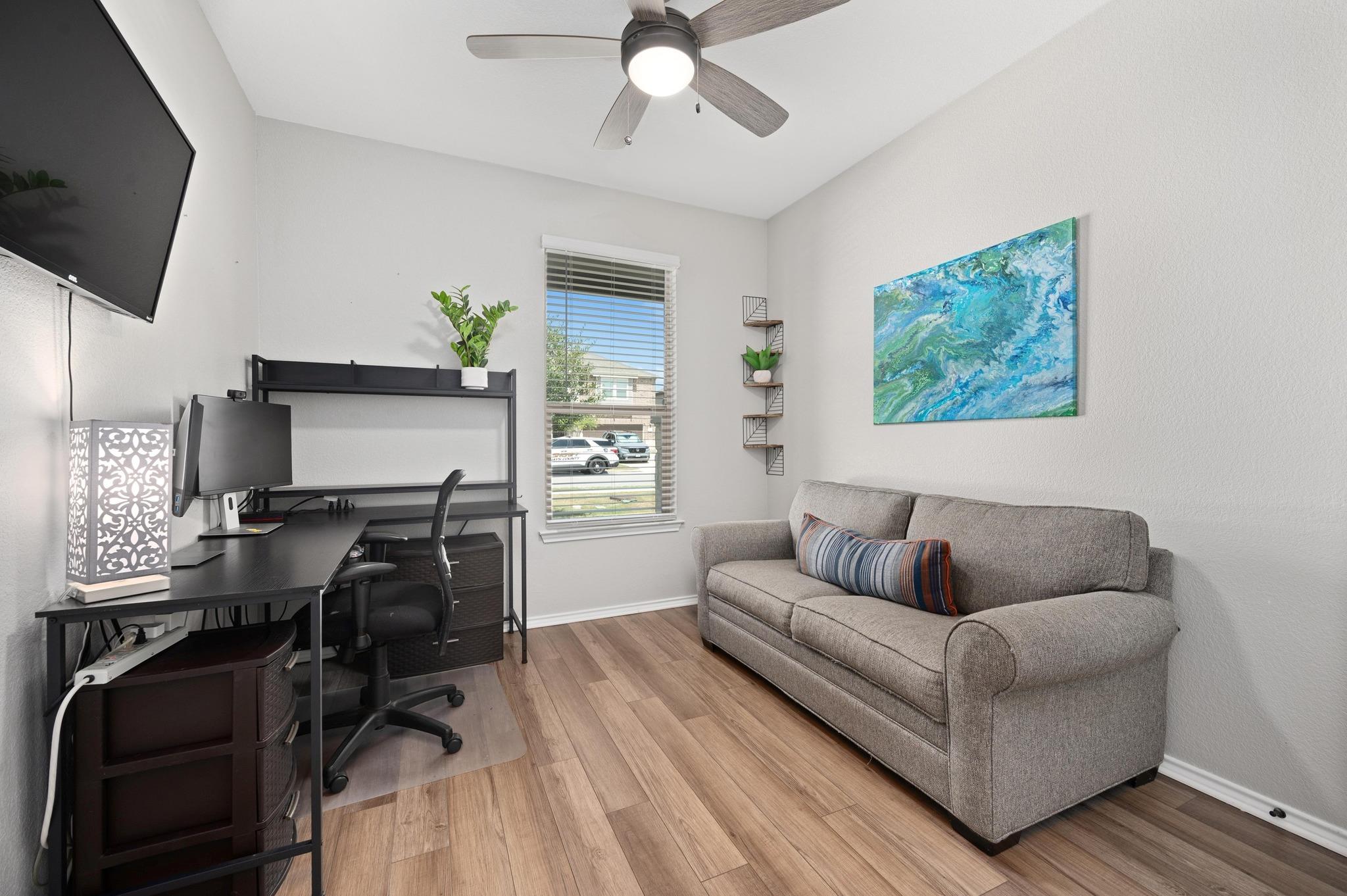 120 Kennicott Dr, Kyle, TX 78640