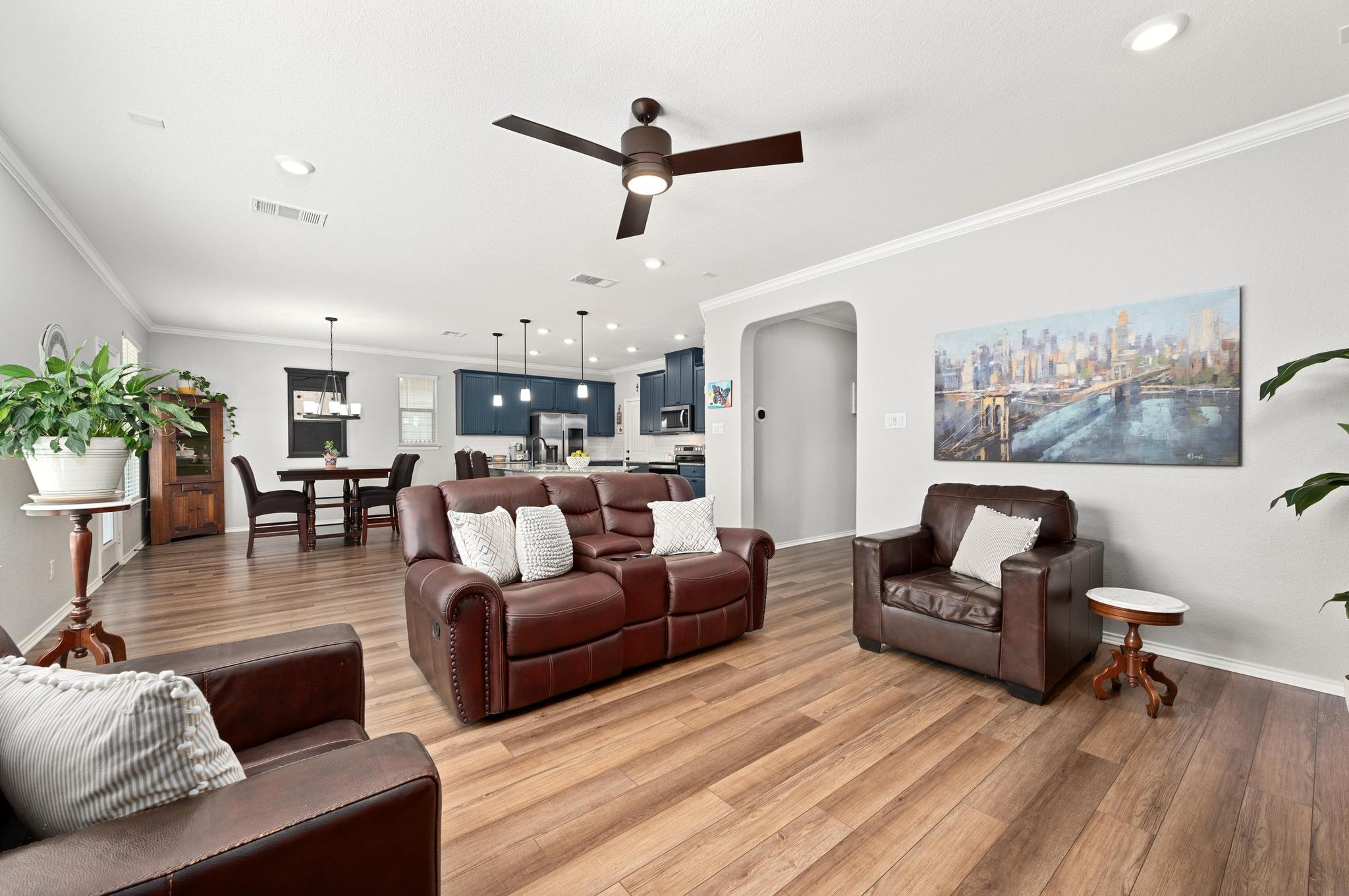 120 Kennicott Dr, Kyle, TX 78640