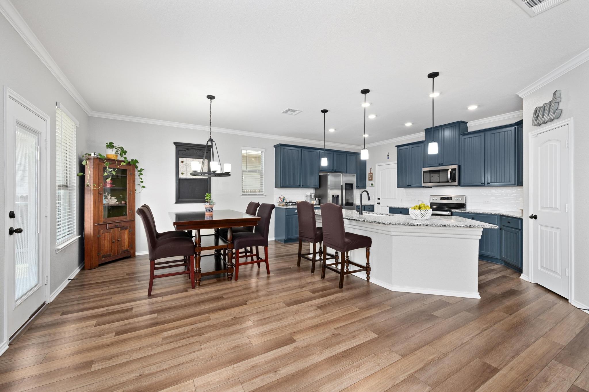 120 Kennicott Dr, Kyle, TX 78640