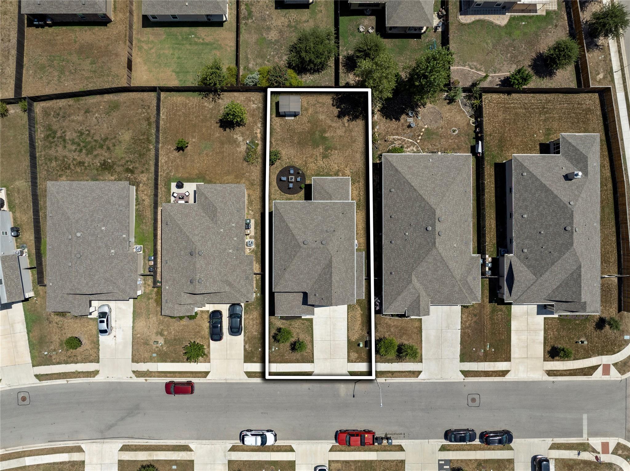 120 Kennicott Dr, Kyle, TX 78640