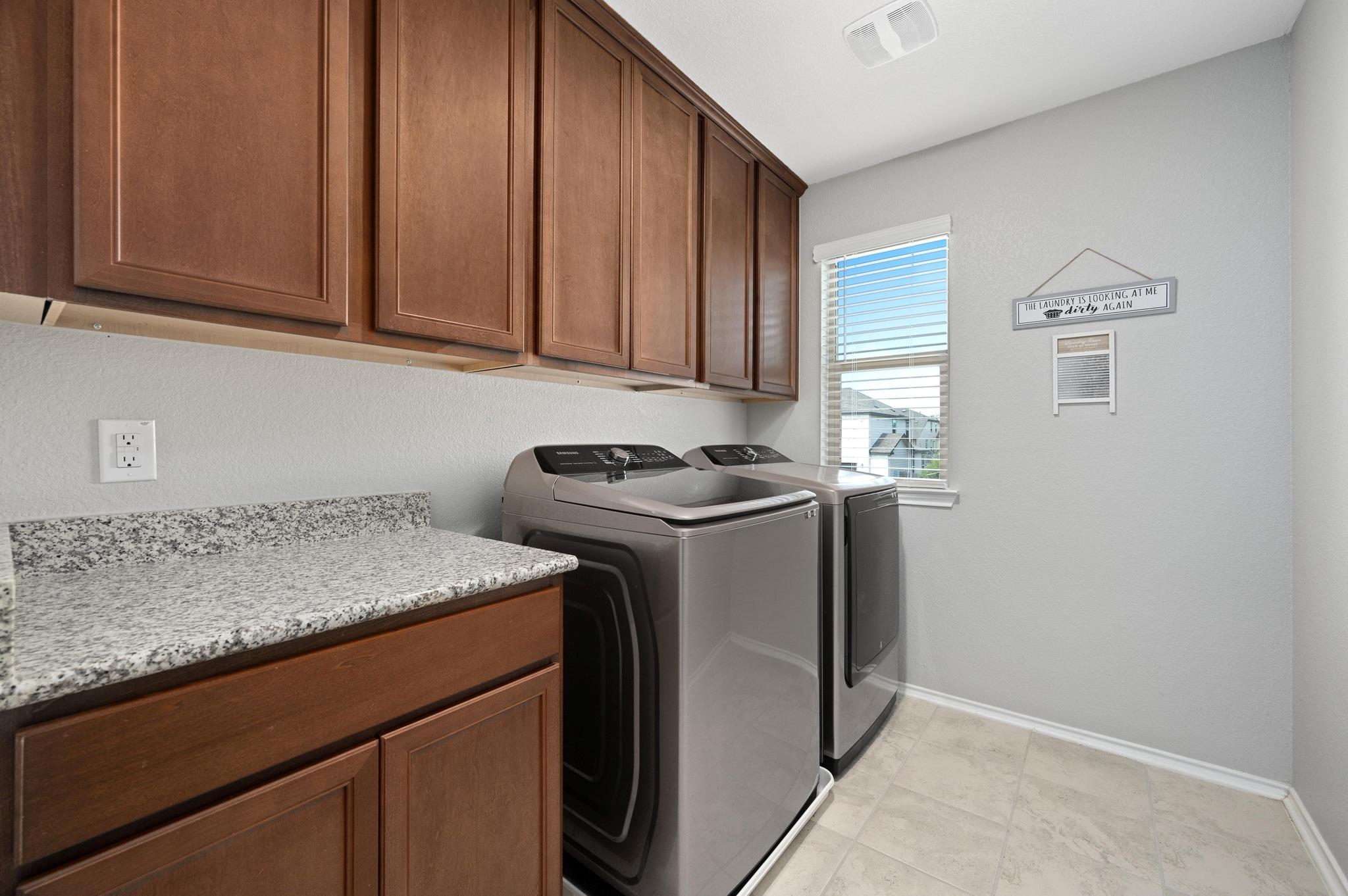 120 Kennicott Dr, Kyle, TX 78640