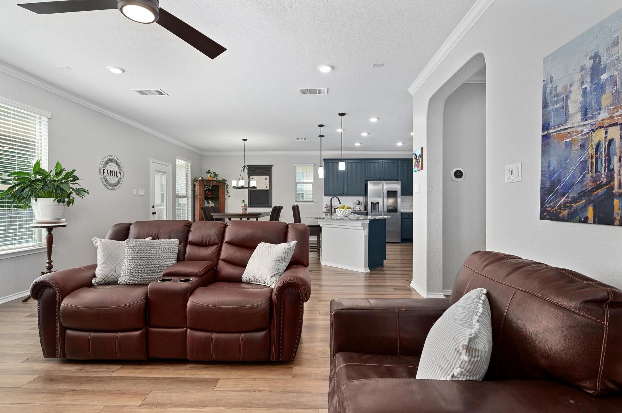 120 Kennicott Dr, Kyle, TX 78640