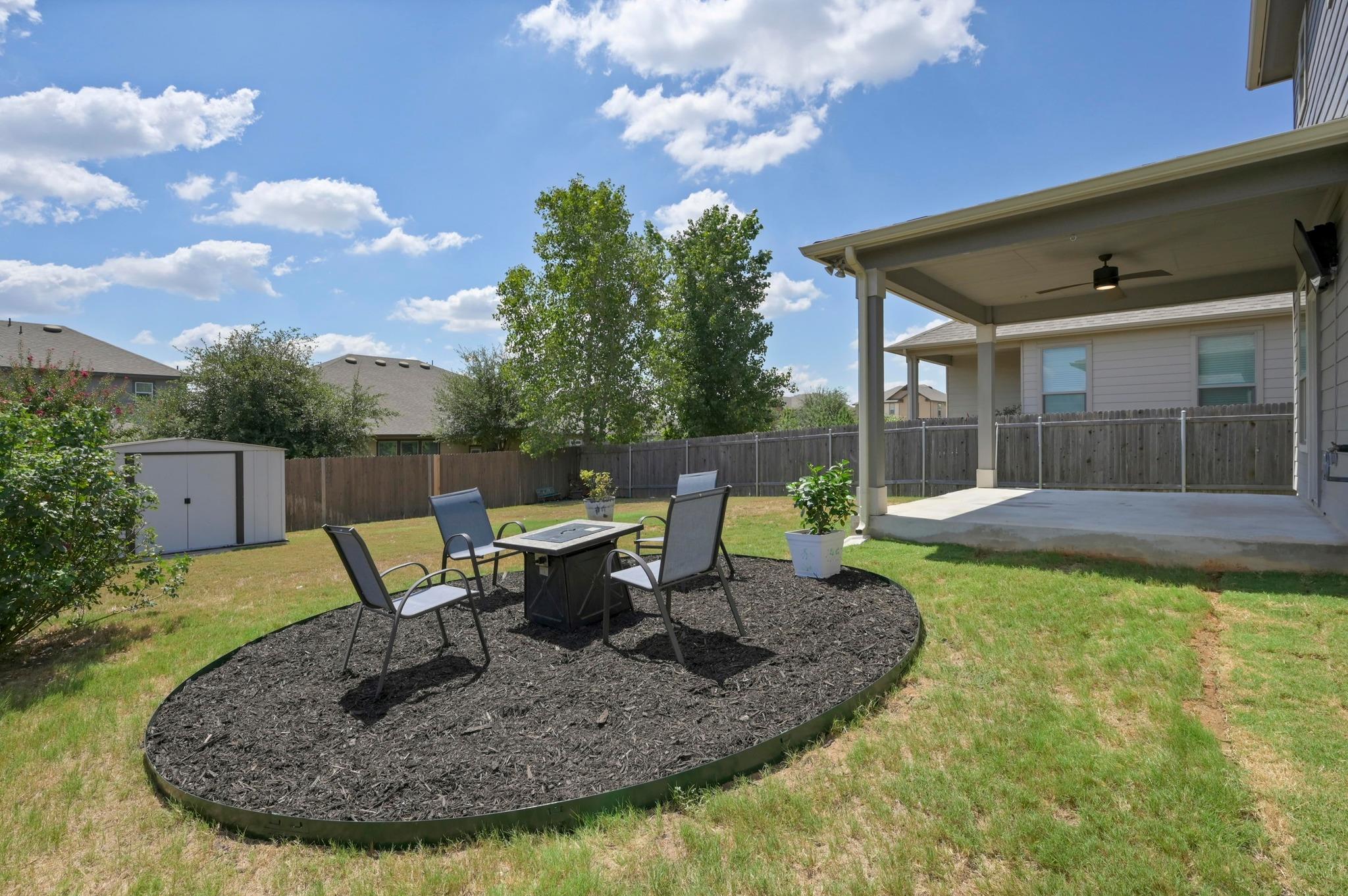 120 Kennicott Dr, Kyle, TX 78640