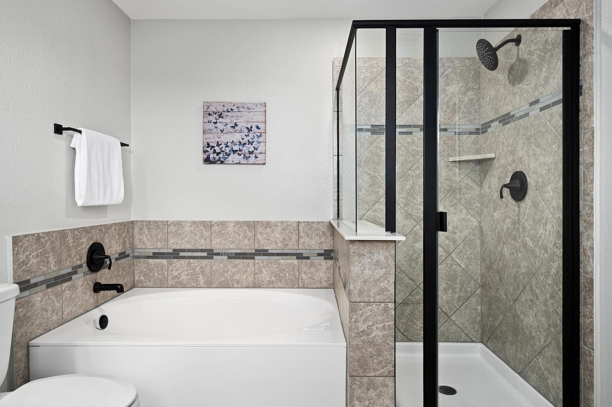 120 Kennicott Dr, Kyle, TX 78640