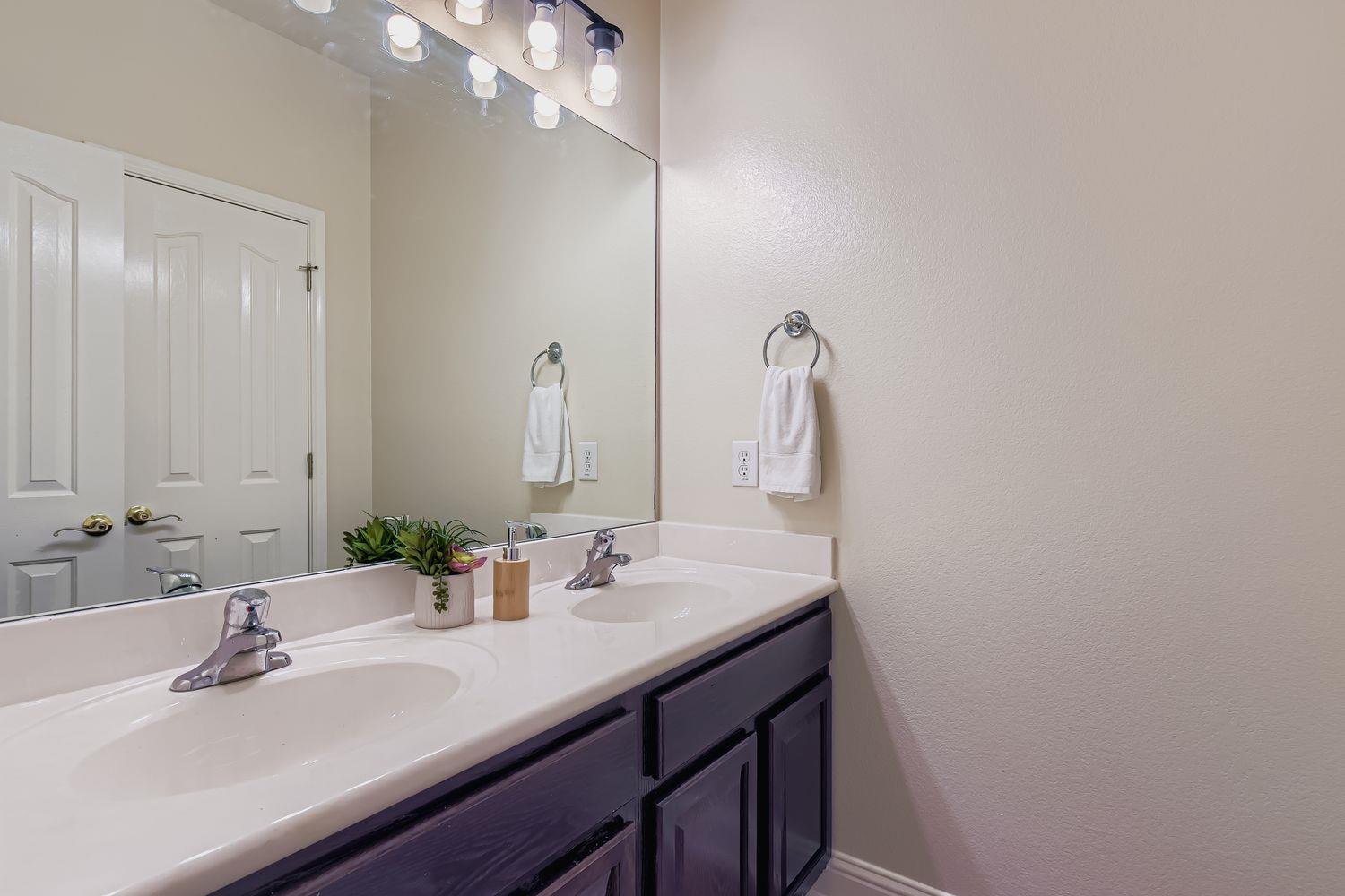 7517 Seneca Falls Loop, Austin, TX 78739