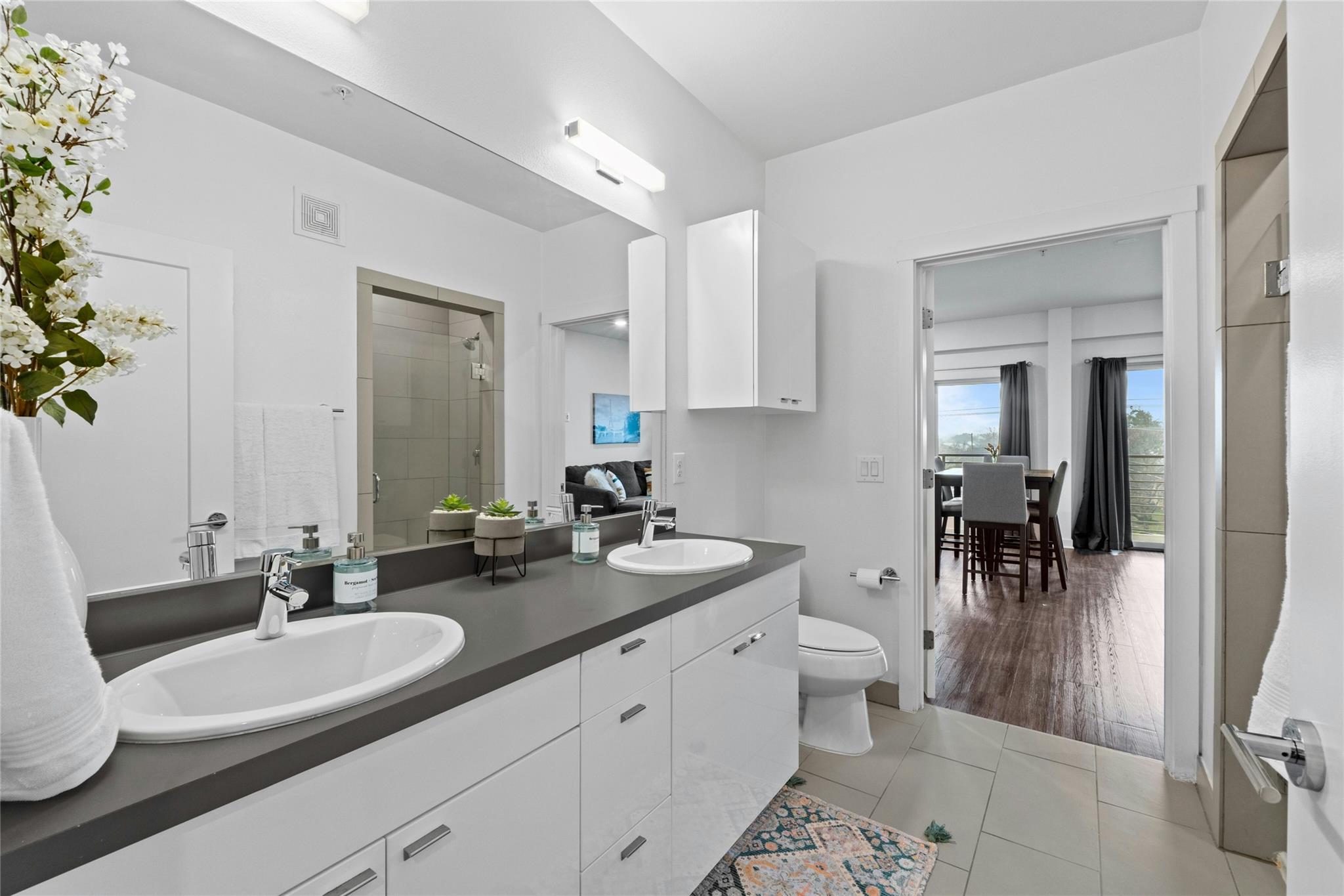 4361 S Congress Ave # 402, Austin, TX 78745