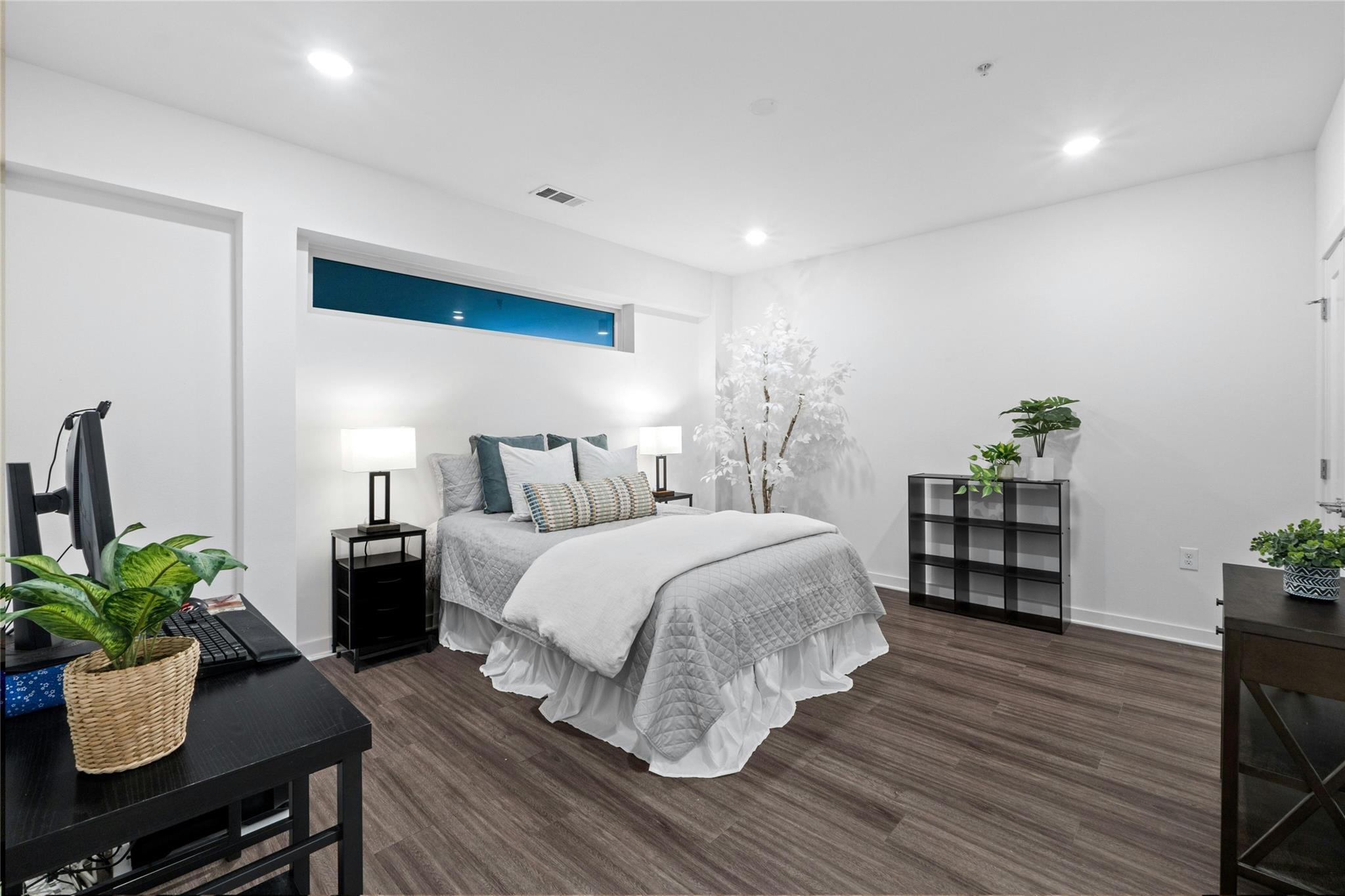 4361 S Congress Ave # 402, Austin, TX 78745