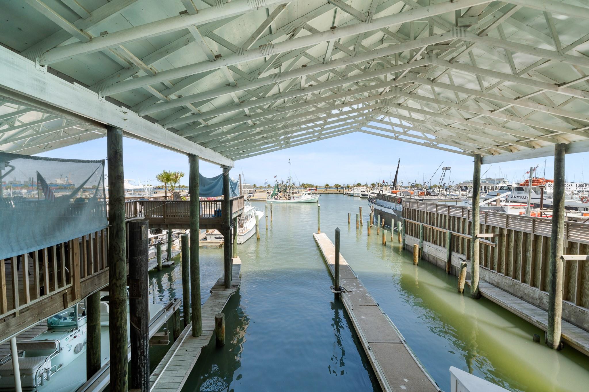 318 W Cotter Ave # 2, Port Aransas, TX 78373