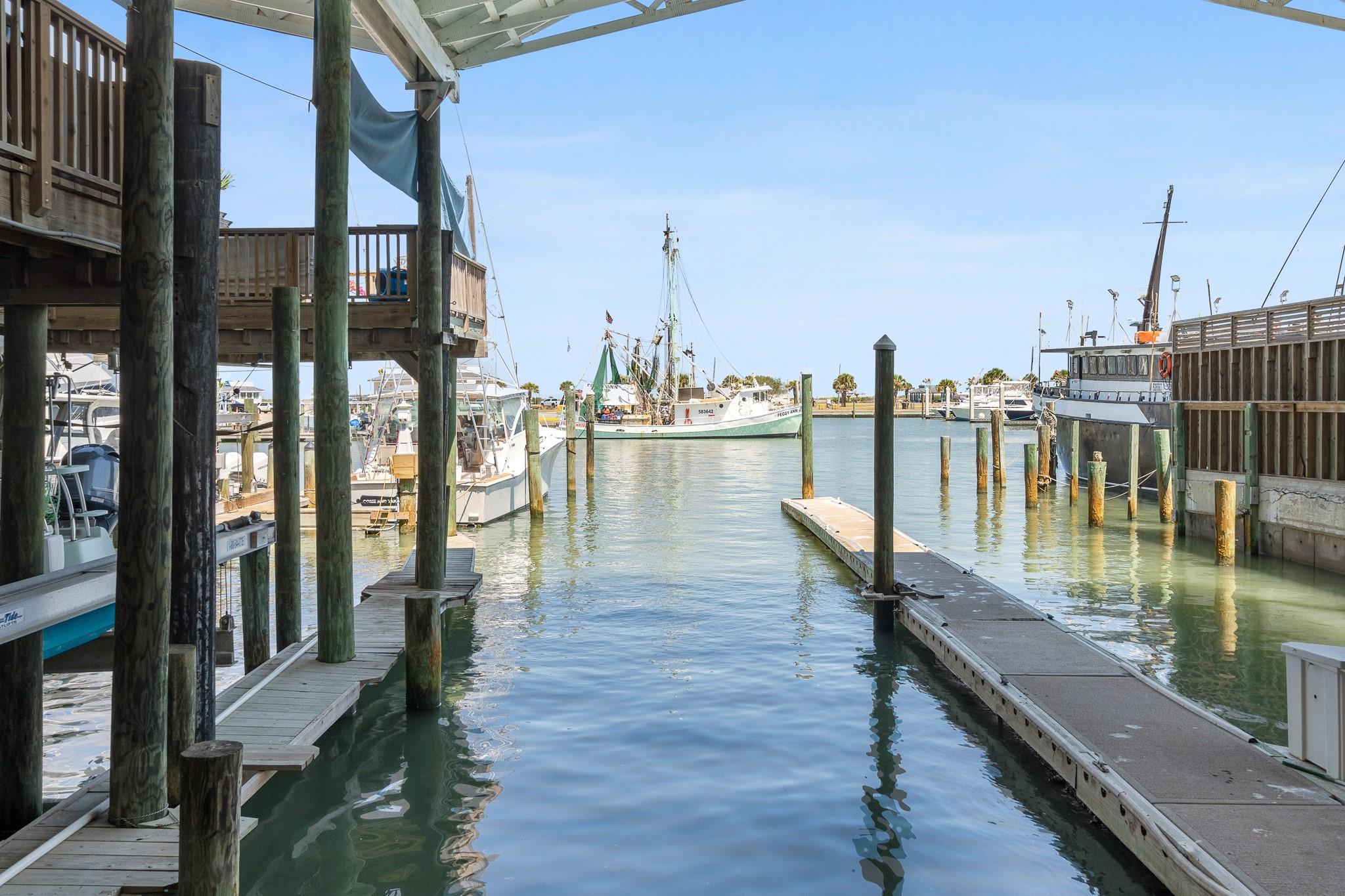 318 W Cotter Ave # 2, Port Aransas, TX 78373