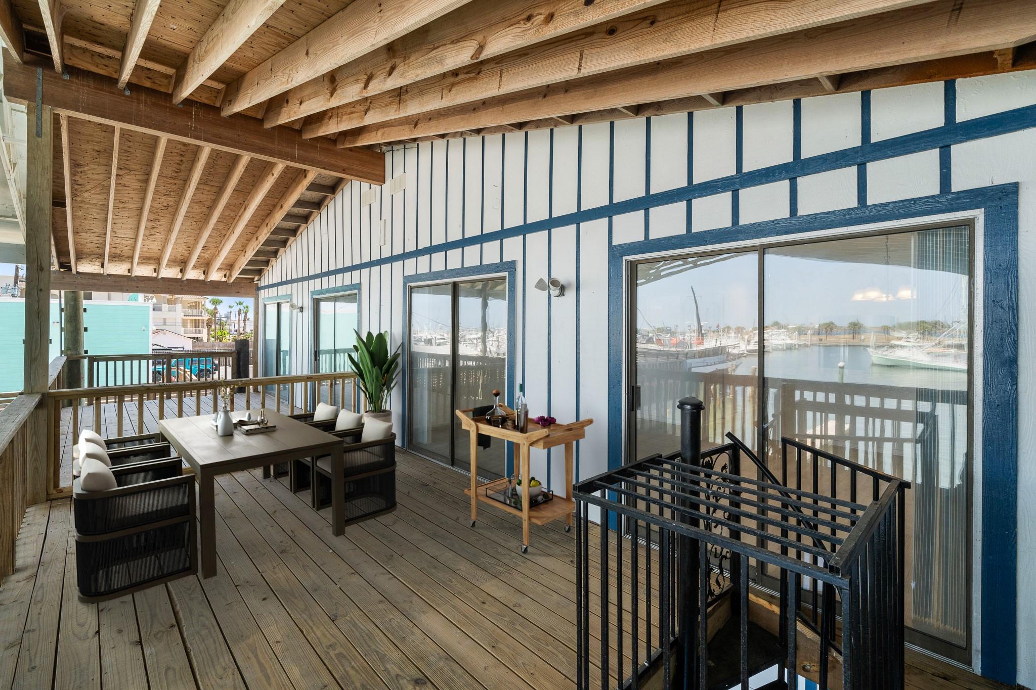 318 W Cotter Ave # 2, Port Aransas, TX 78373