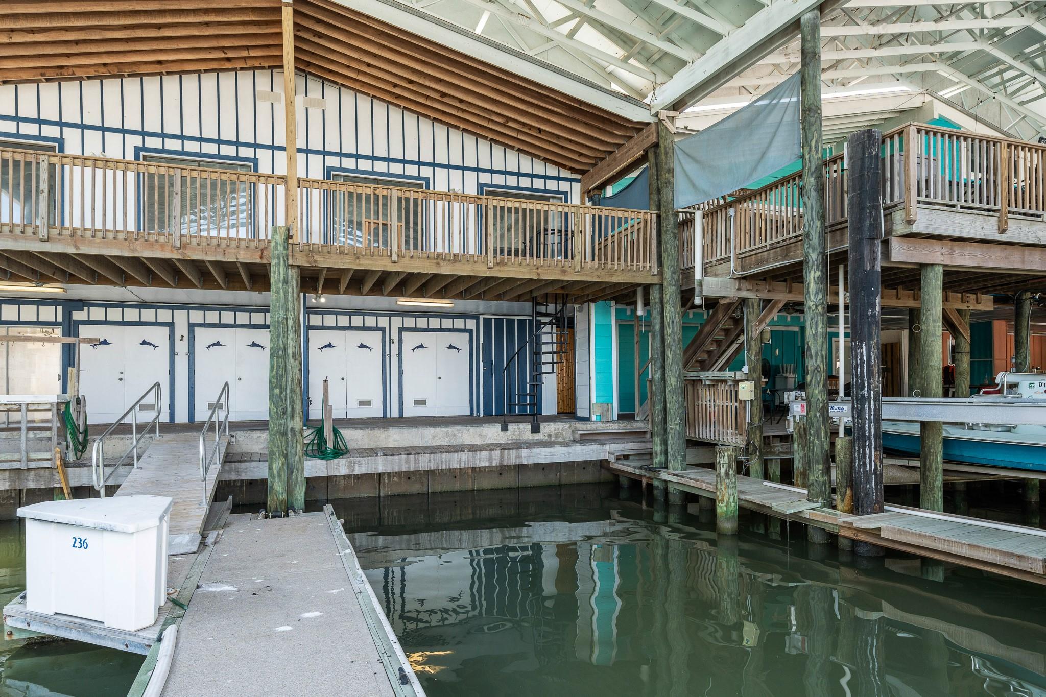 318 W Cotter Ave # 2, Port Aransas, TX 78373