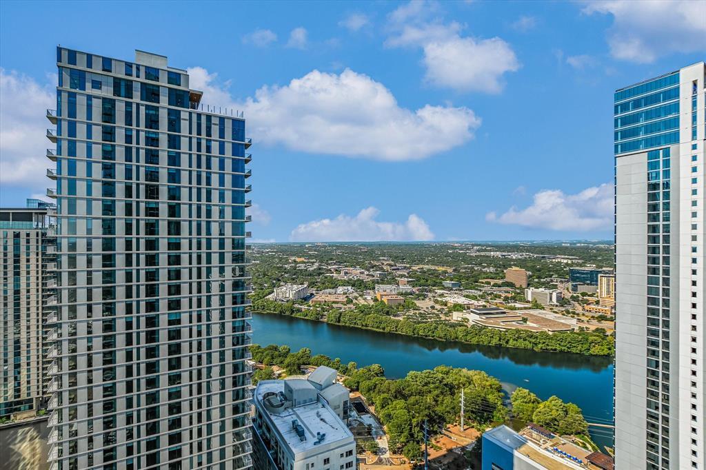 610 Davis St # 4201, Austin, TX 78701