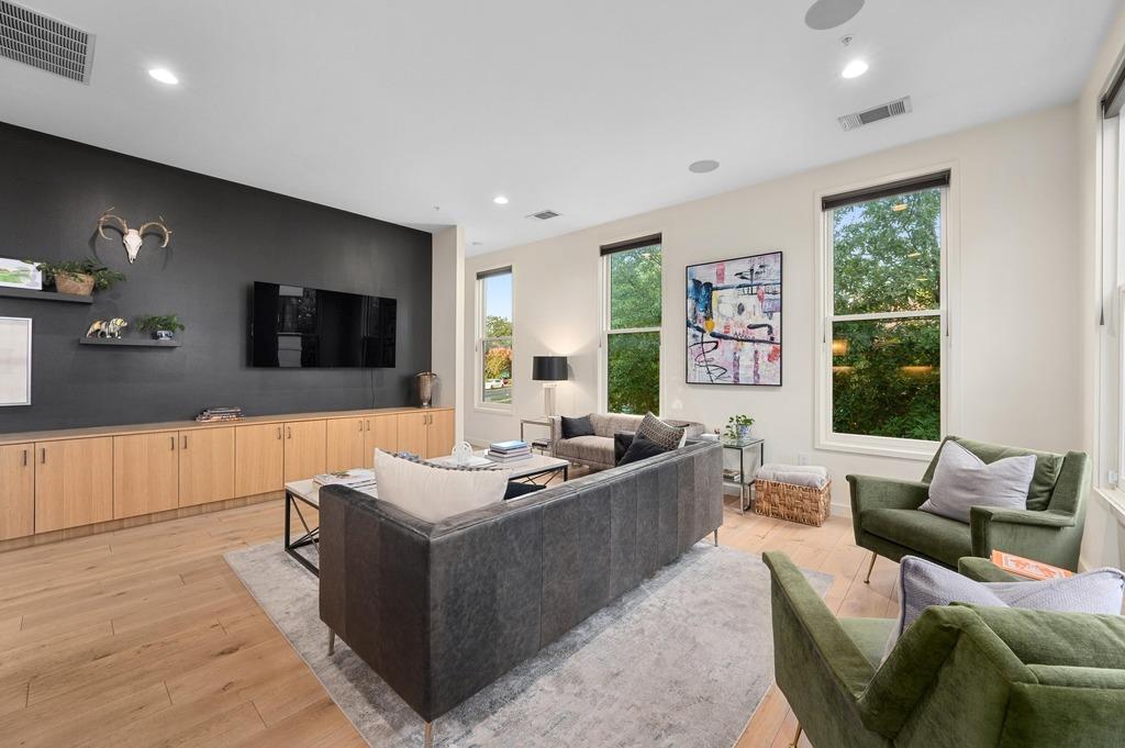 1410 Woodlawn Blvd # C, Austin, TX 78703