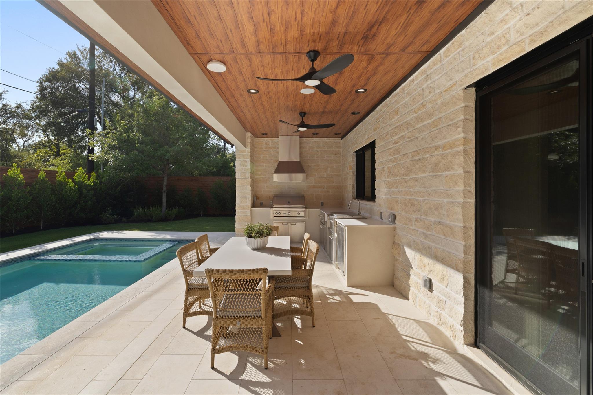 4107 N Hills Dr, Austin, TX 78731