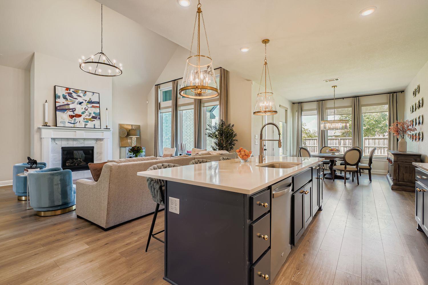 9818 Wright Dr, Manvel, TX 77578