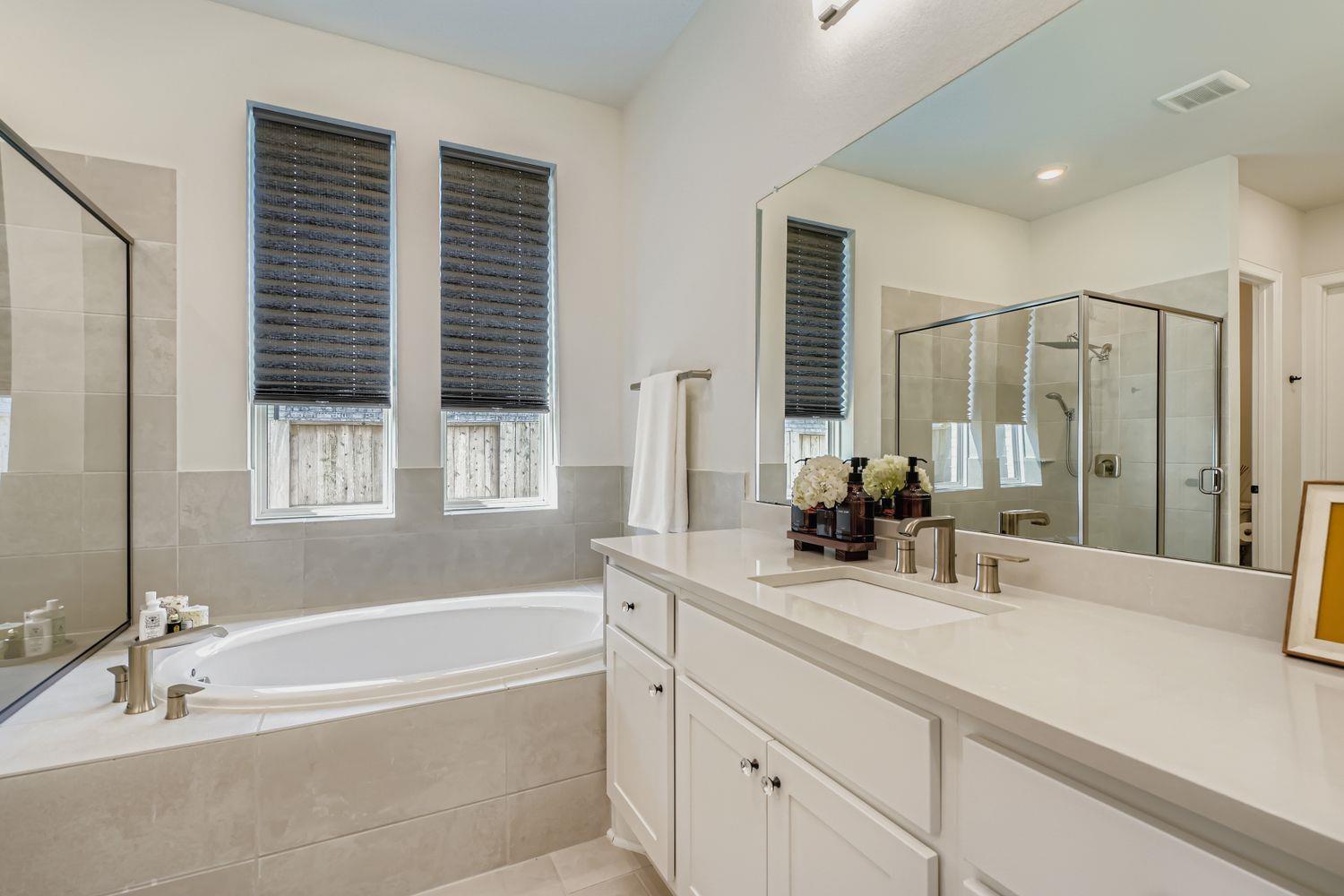 9818 Wright Dr, Manvel, TX 77578