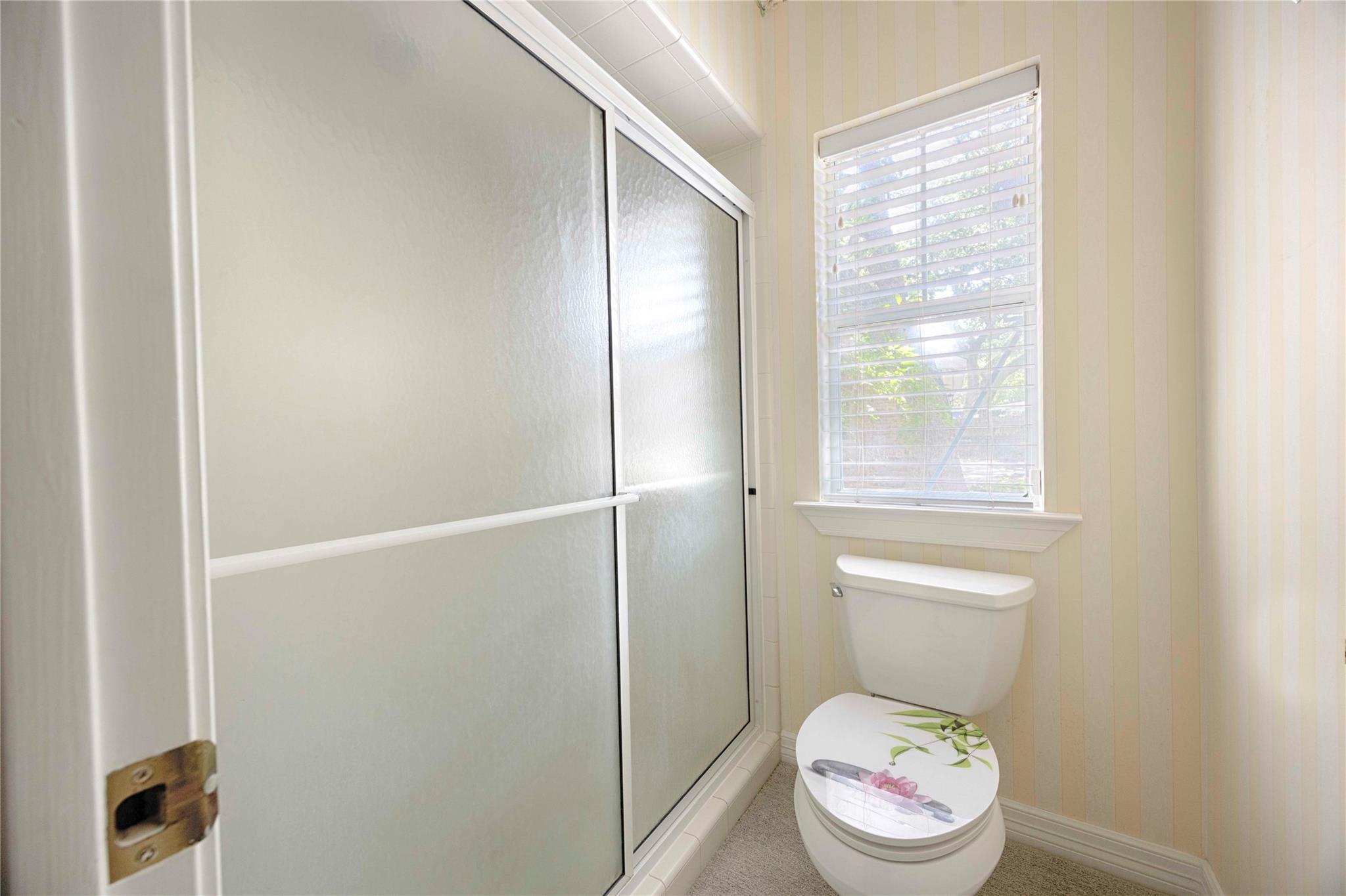 102 Creek Bend Ln, Columbus, TX 78934