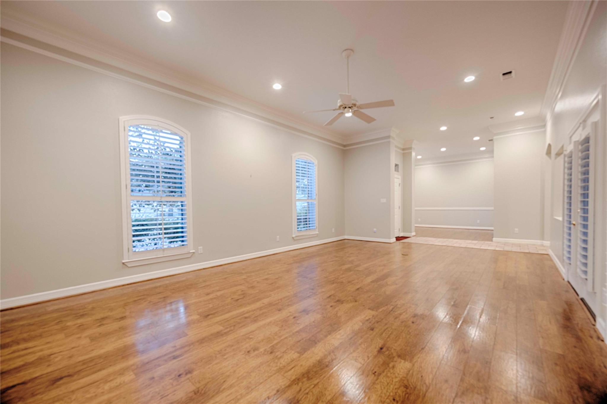 102 Creek Bend Ln, Columbus, TX 78934