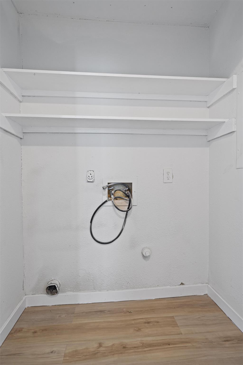 520 Lenora Dr # A, Taylor, TX 76574