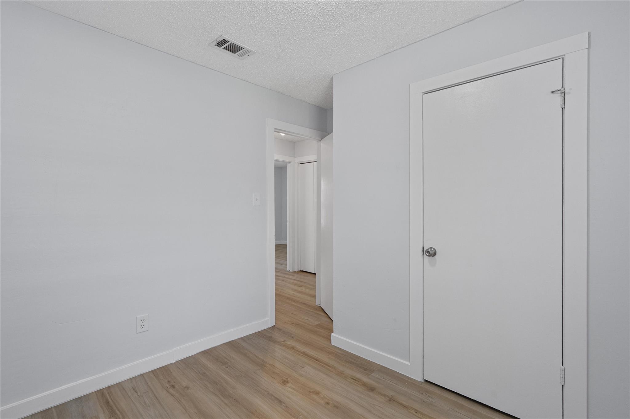 520 Lenora Dr # A, Taylor, TX 76574