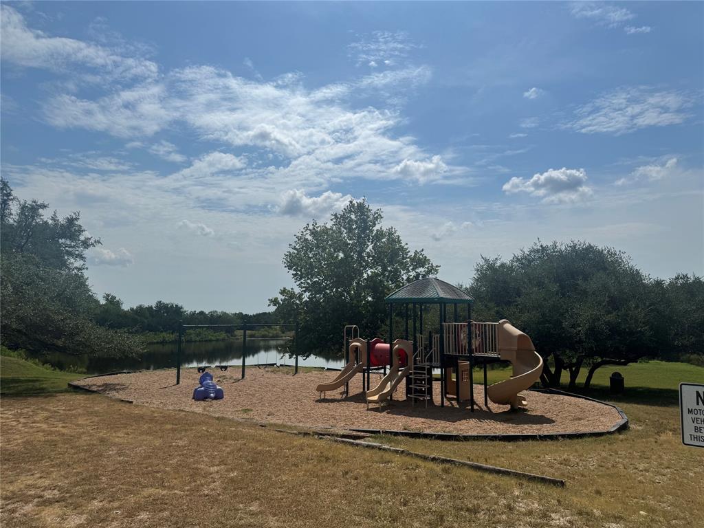 120 Creedmore Dr, Liberty Hill, TX 78642