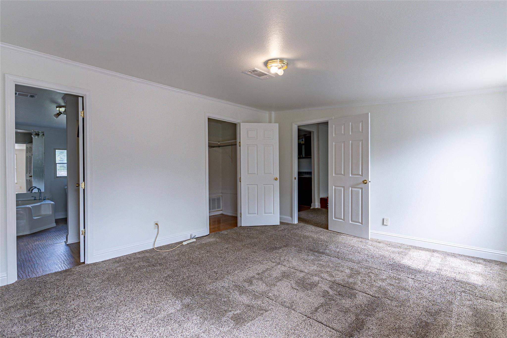 120 Creedmore Dr, Liberty Hill, TX 78642