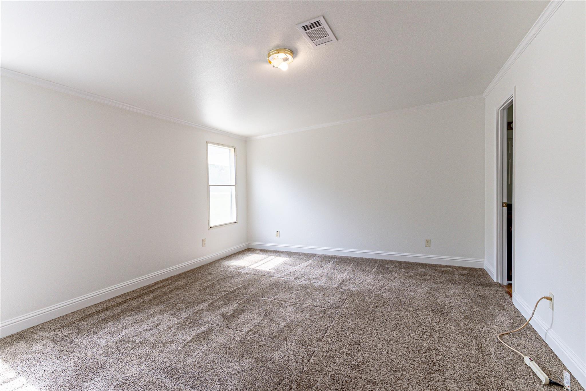 120 Creedmore Dr, Liberty Hill, TX 78642