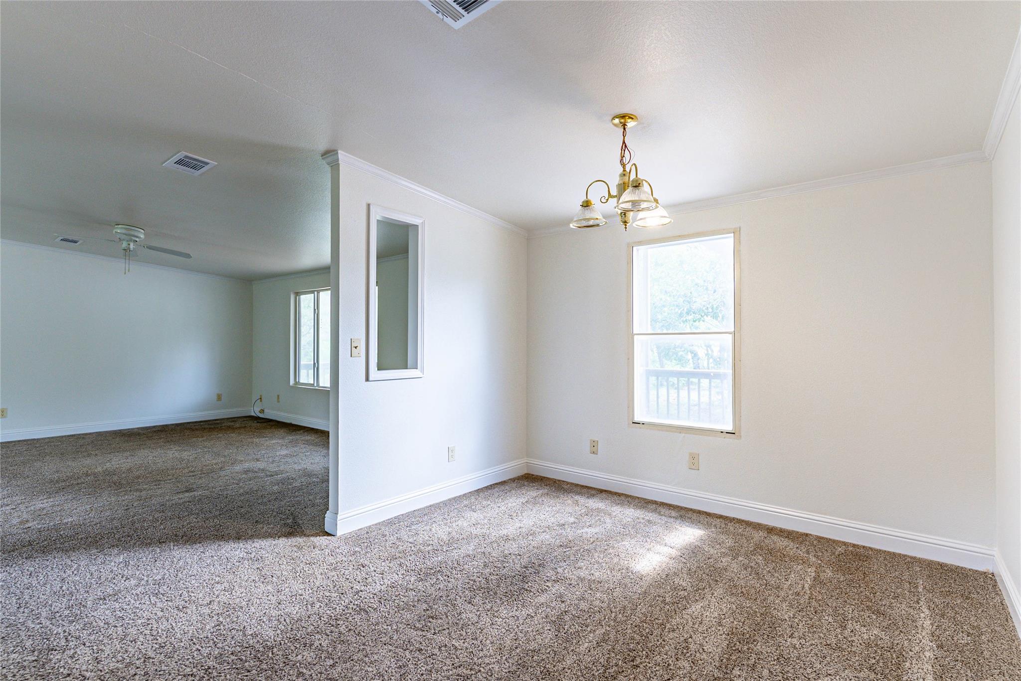 120 Creedmore Dr, Liberty Hill, TX 78642