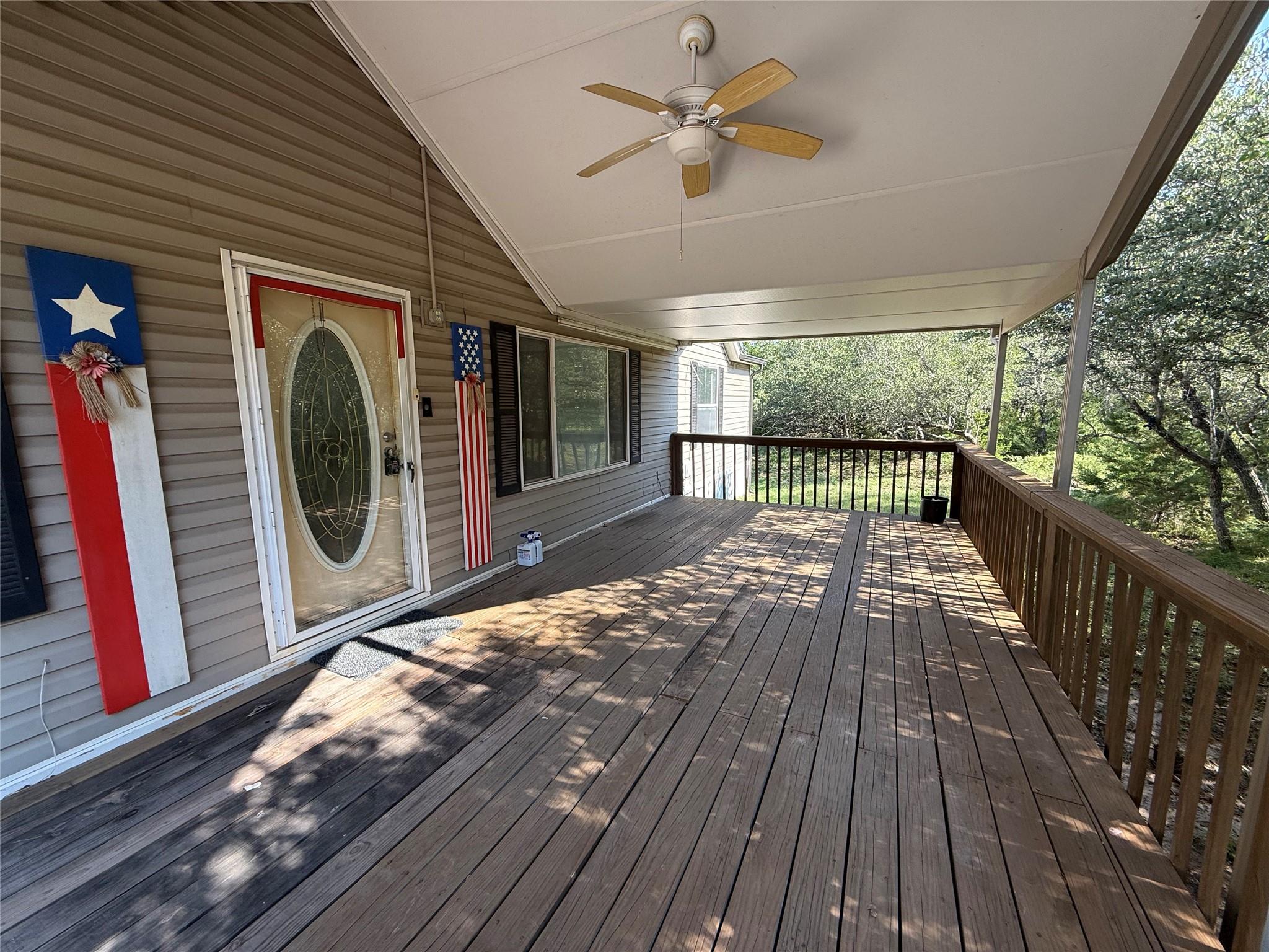 120 Creedmore Dr, Liberty Hill, TX 78642