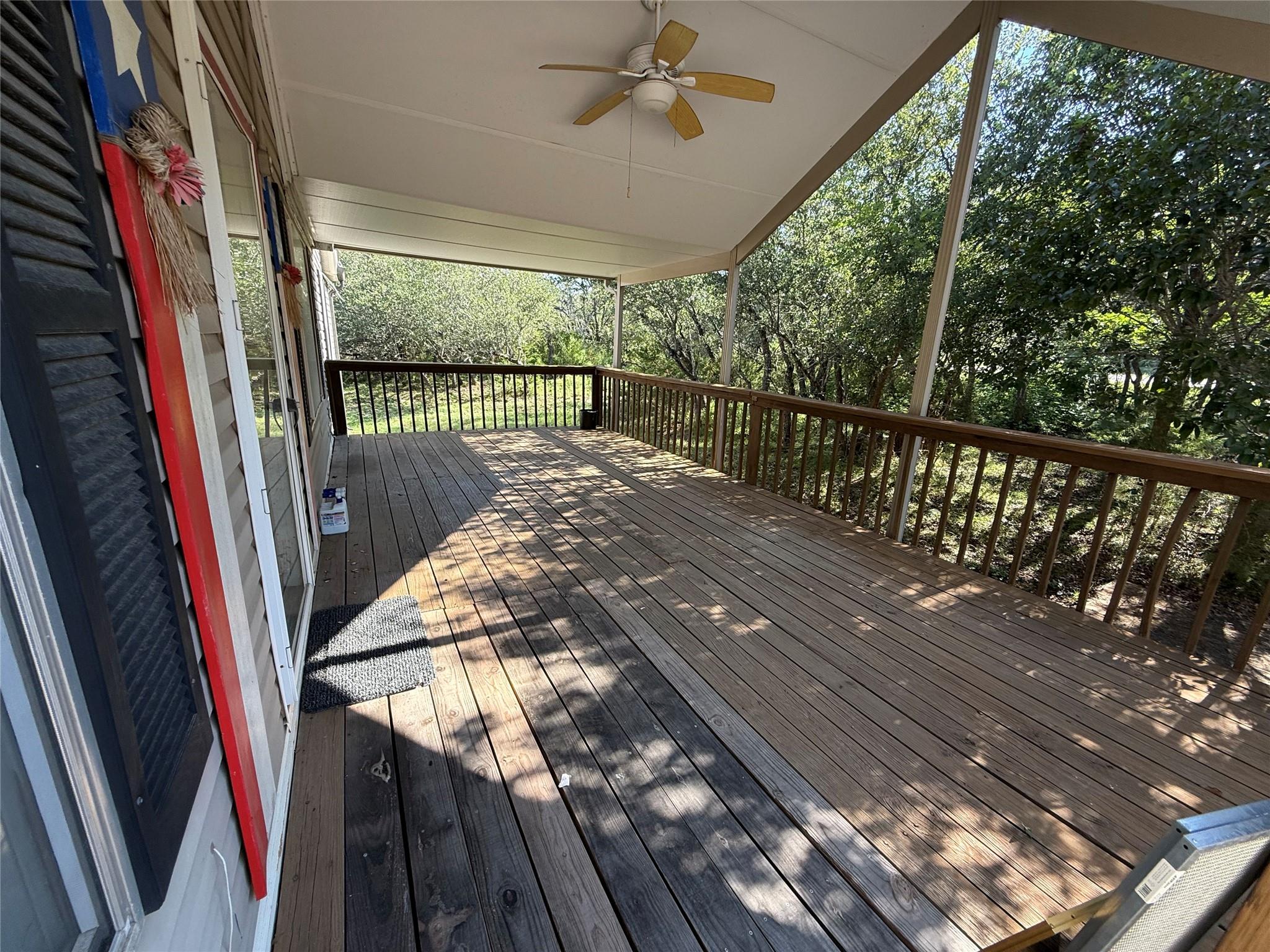 120 Creedmore Dr, Liberty Hill, TX 78642