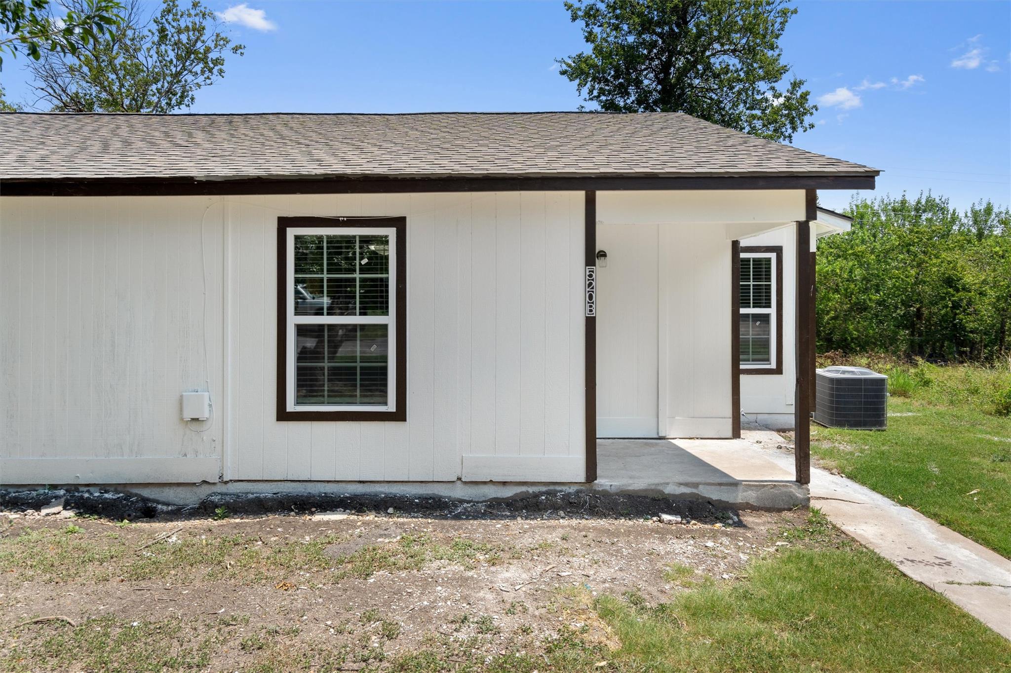 520 Lenora Dr # B, Taylor, TX 76574