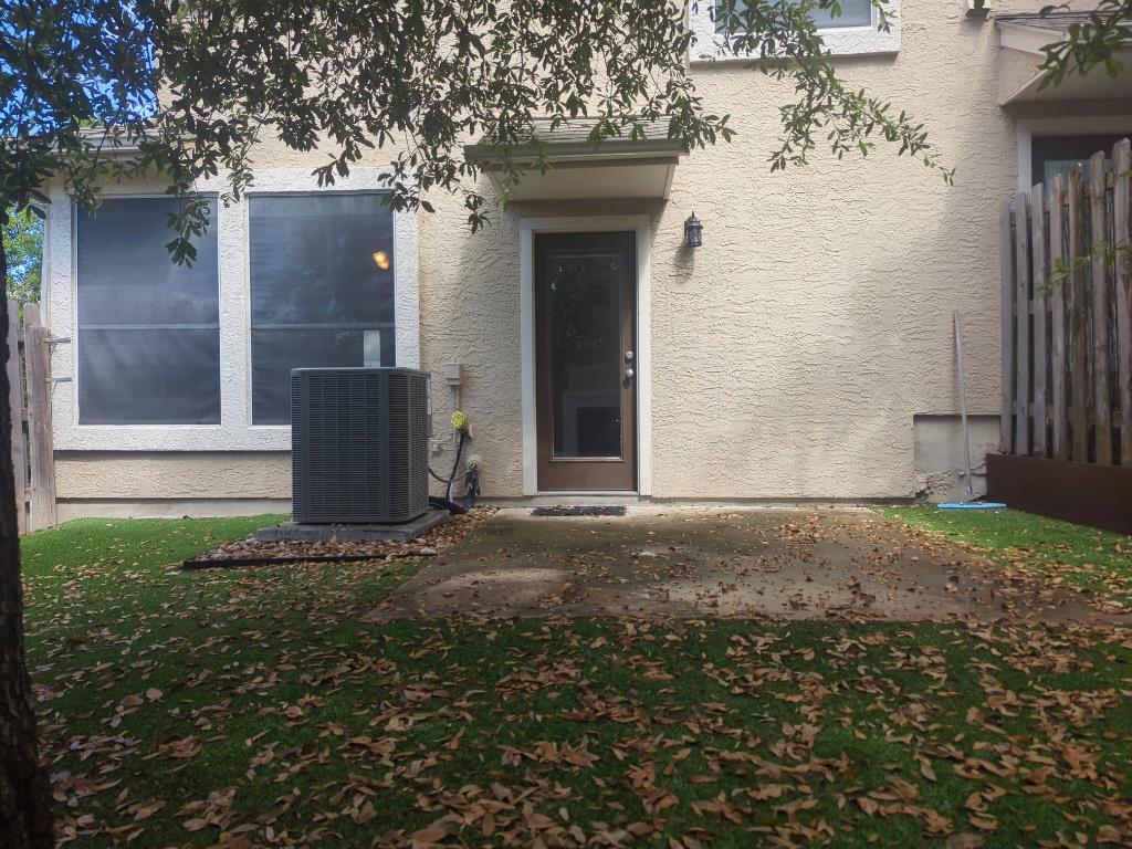 3300 Forest Creek Dr # 26, Round Rock, TX 78664