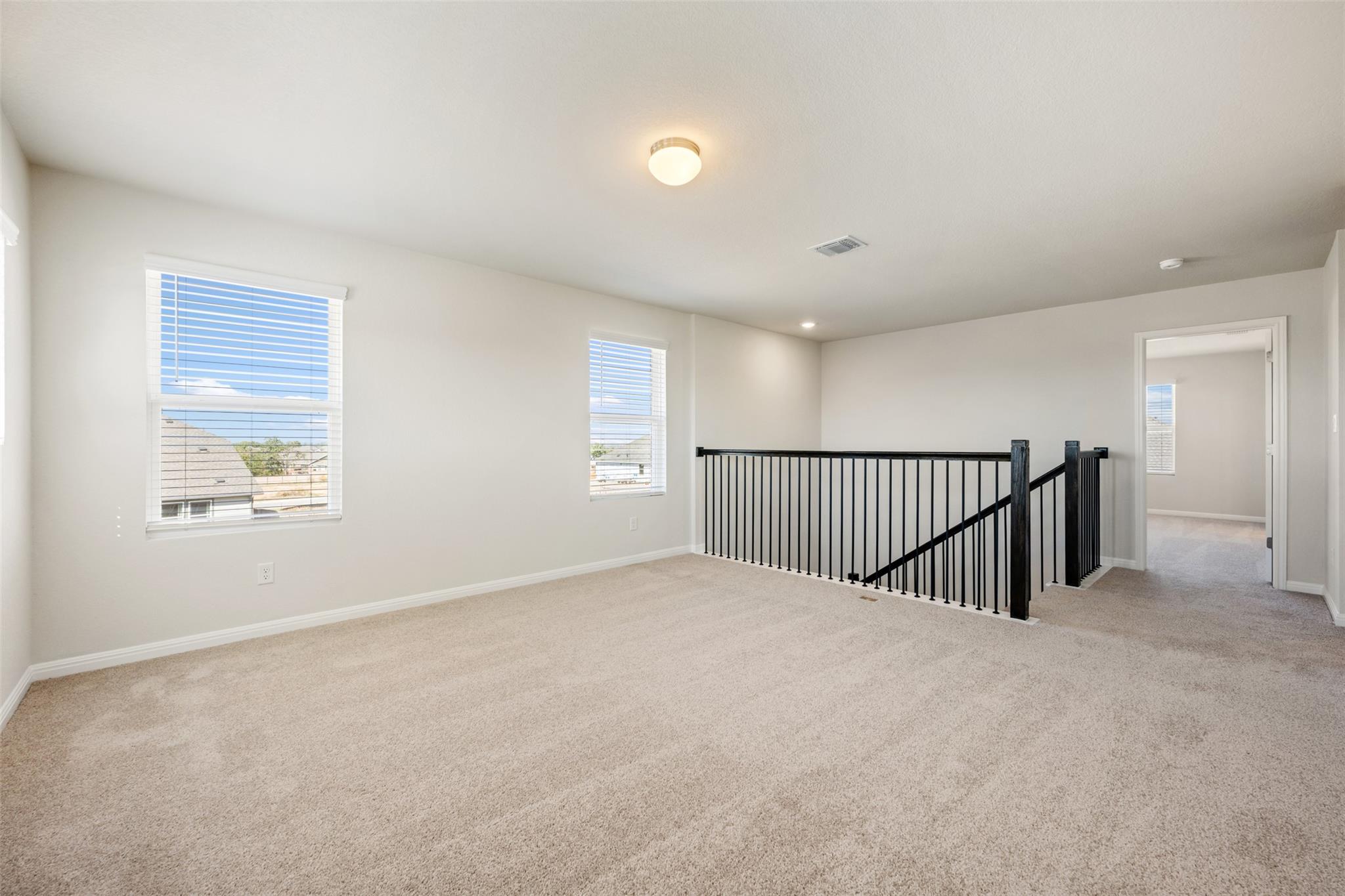 135 Silverleaf Spur, Bastrop, TX 78602