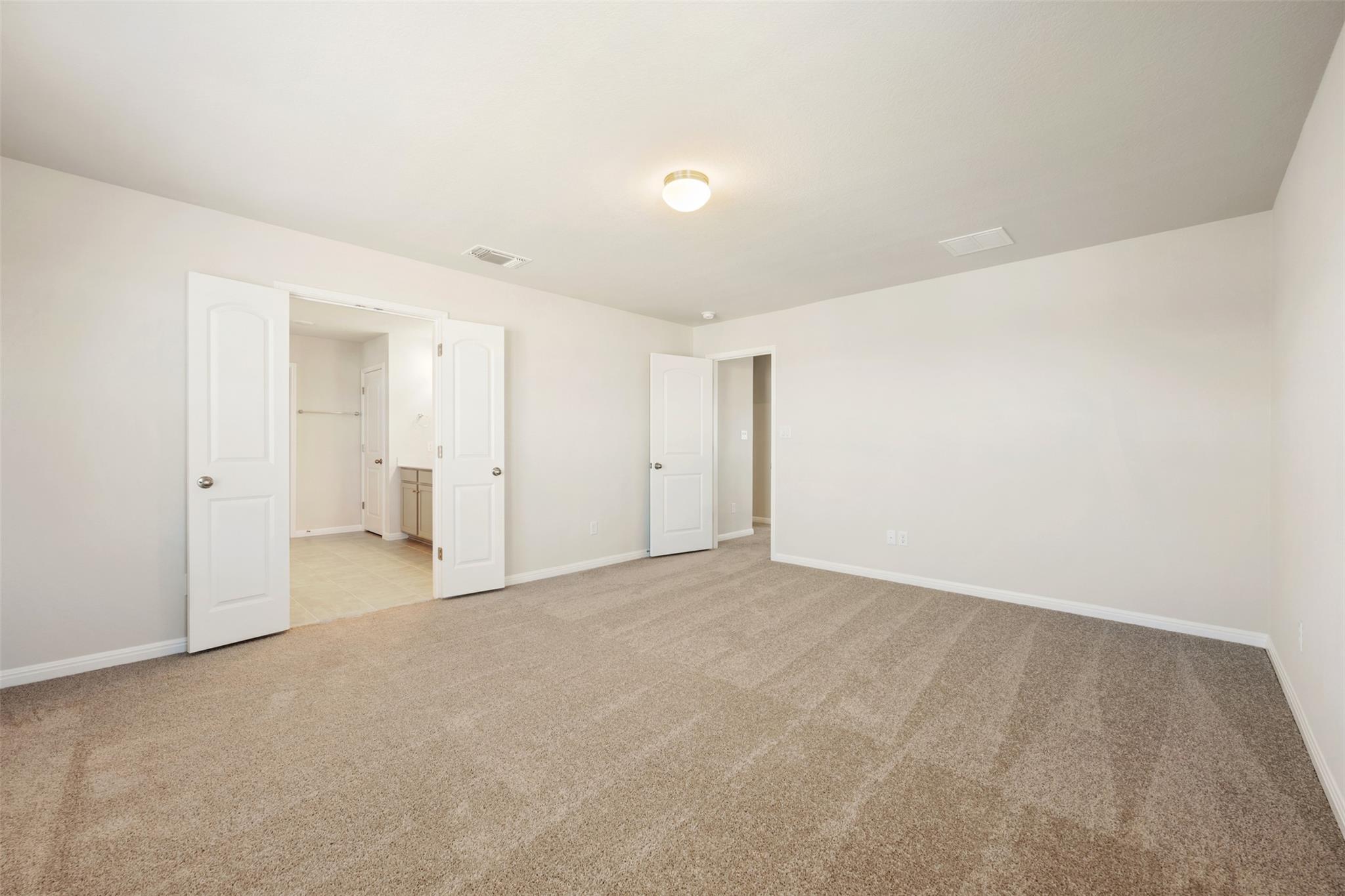 135 Silverleaf Spur, Bastrop, TX 78602