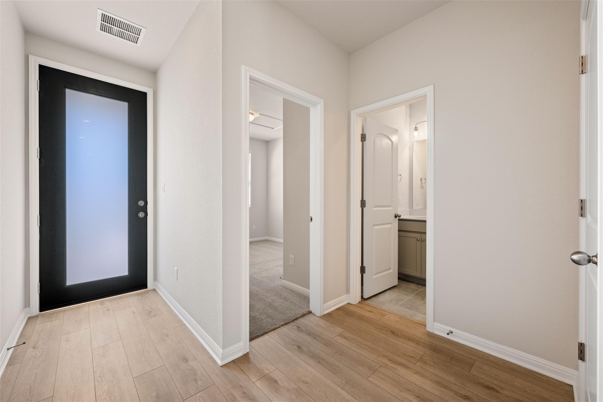 135 Silverleaf Spur, Bastrop, TX 78602