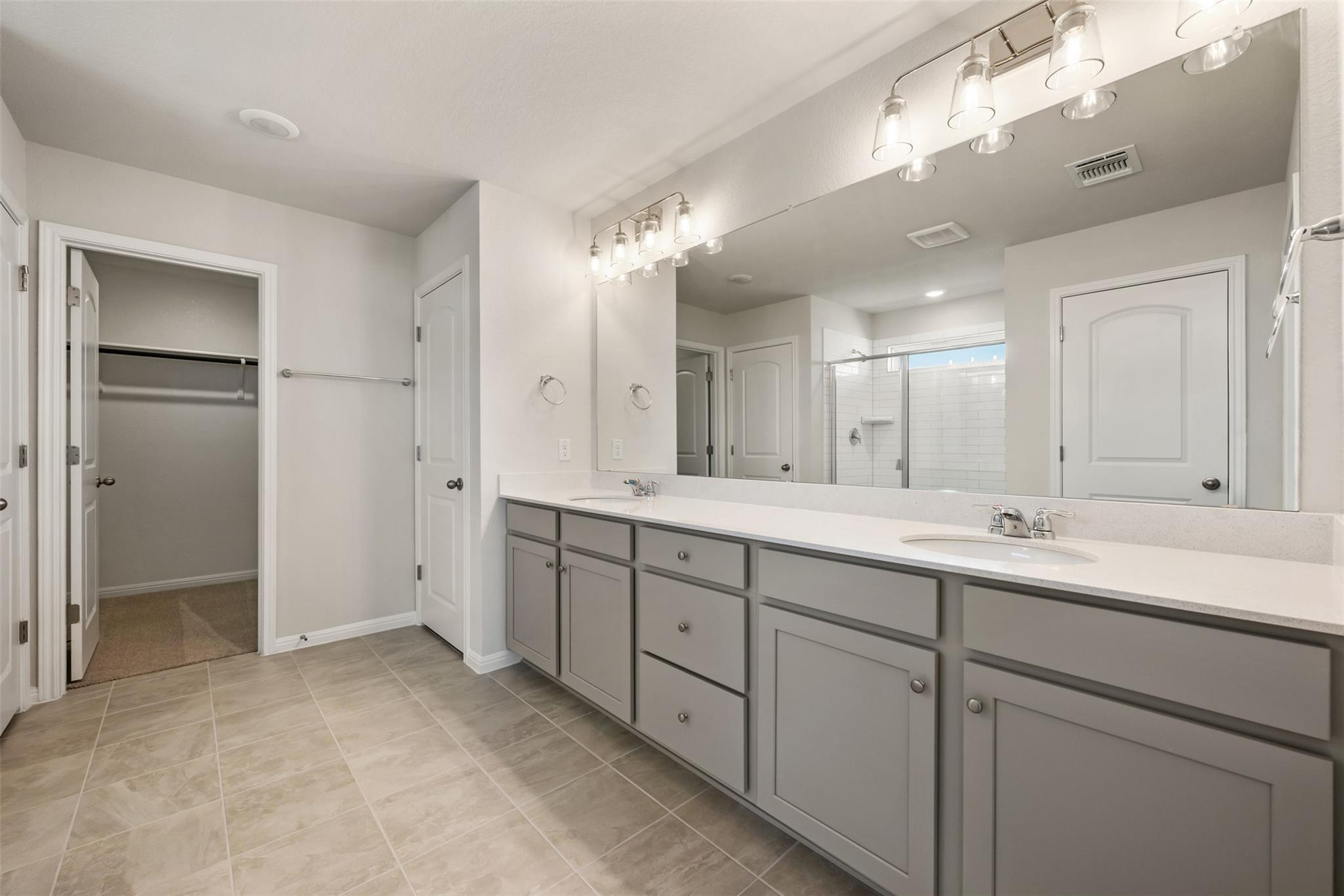 135 Silverleaf Spur, Bastrop, TX 78602