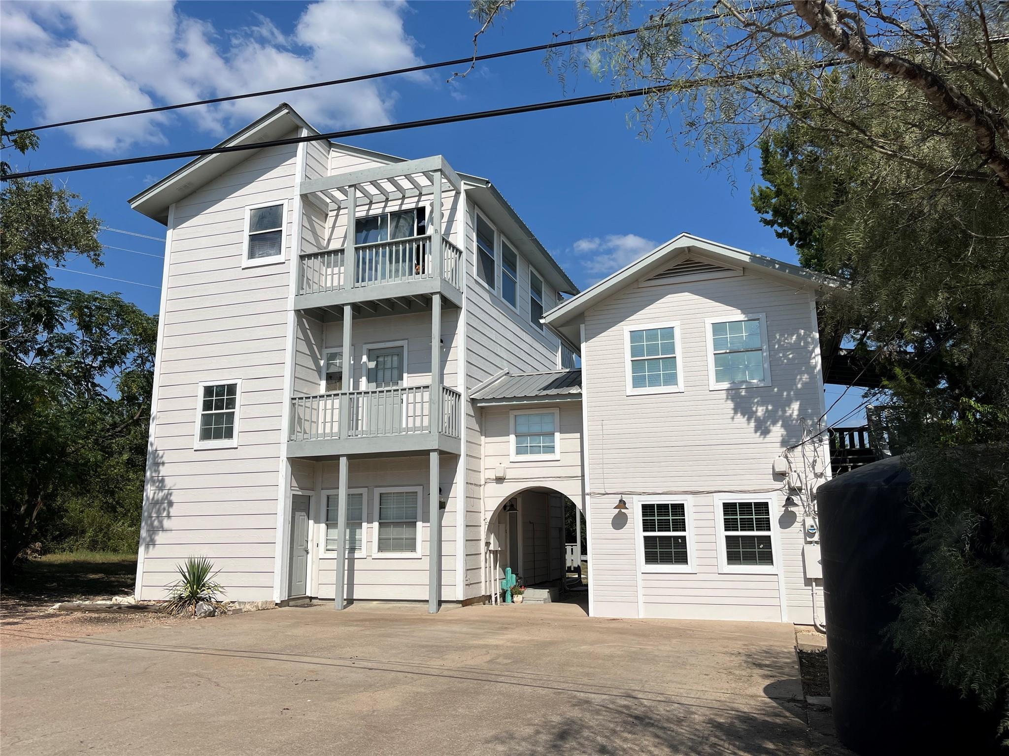 7705 Debbie Dr # D, Volente, TX 78641