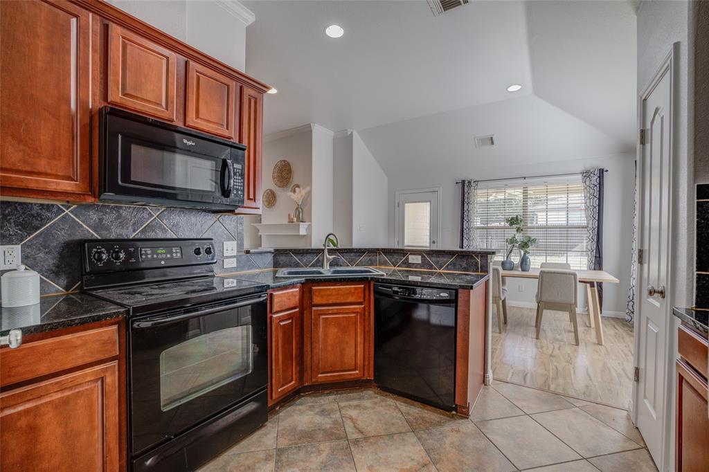 1601 Windy Park Dr, Round Rock, TX 78664