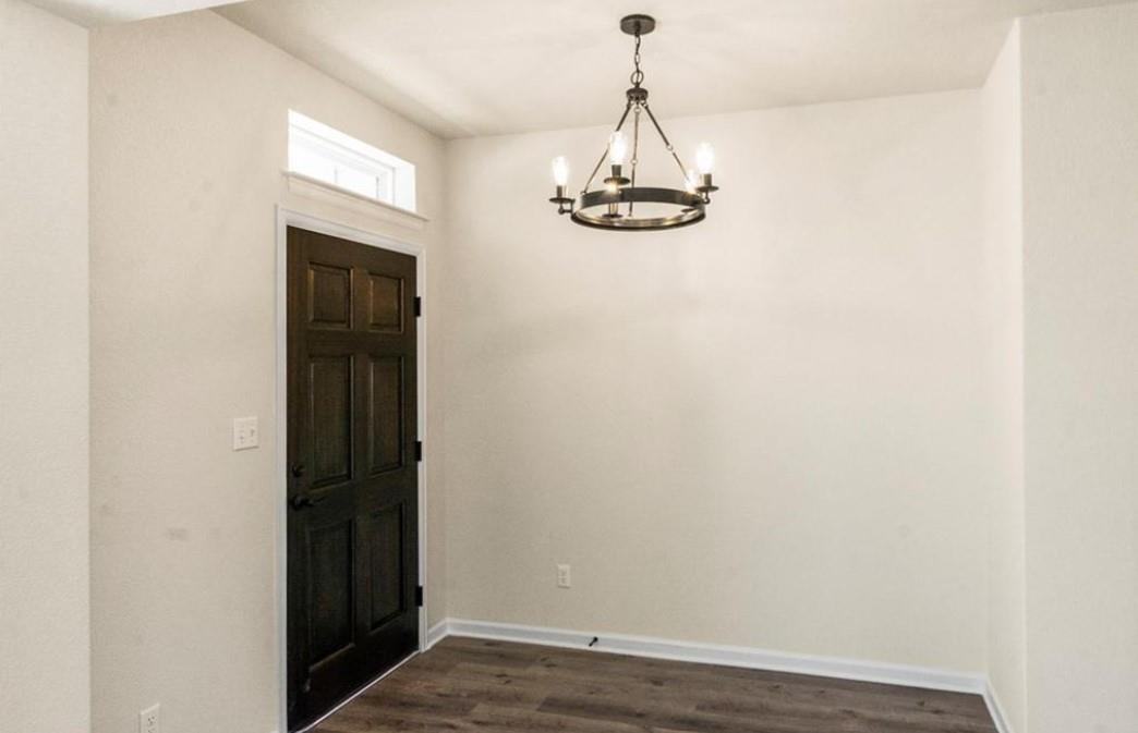 100 Stone Fork Ln, Hutto, TX 78634