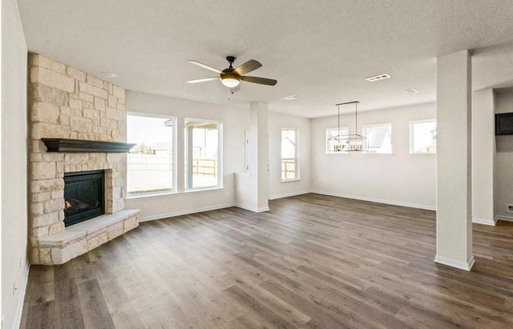 100 Stone Fork Ln, Hutto, TX 78634