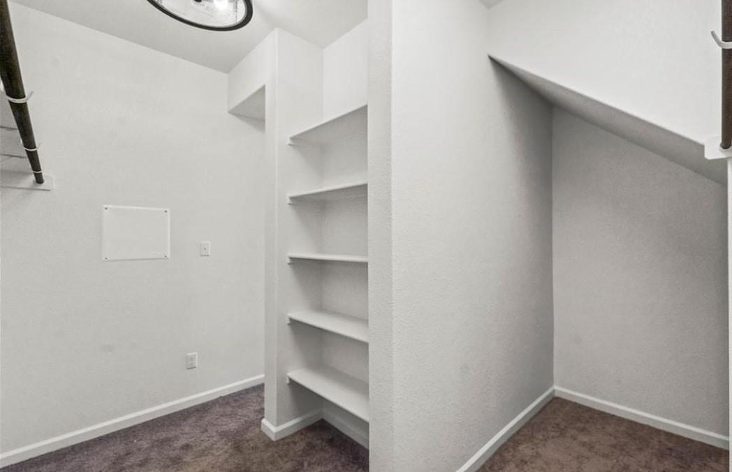 100 Stone Fork Ln, Hutto, TX 78634