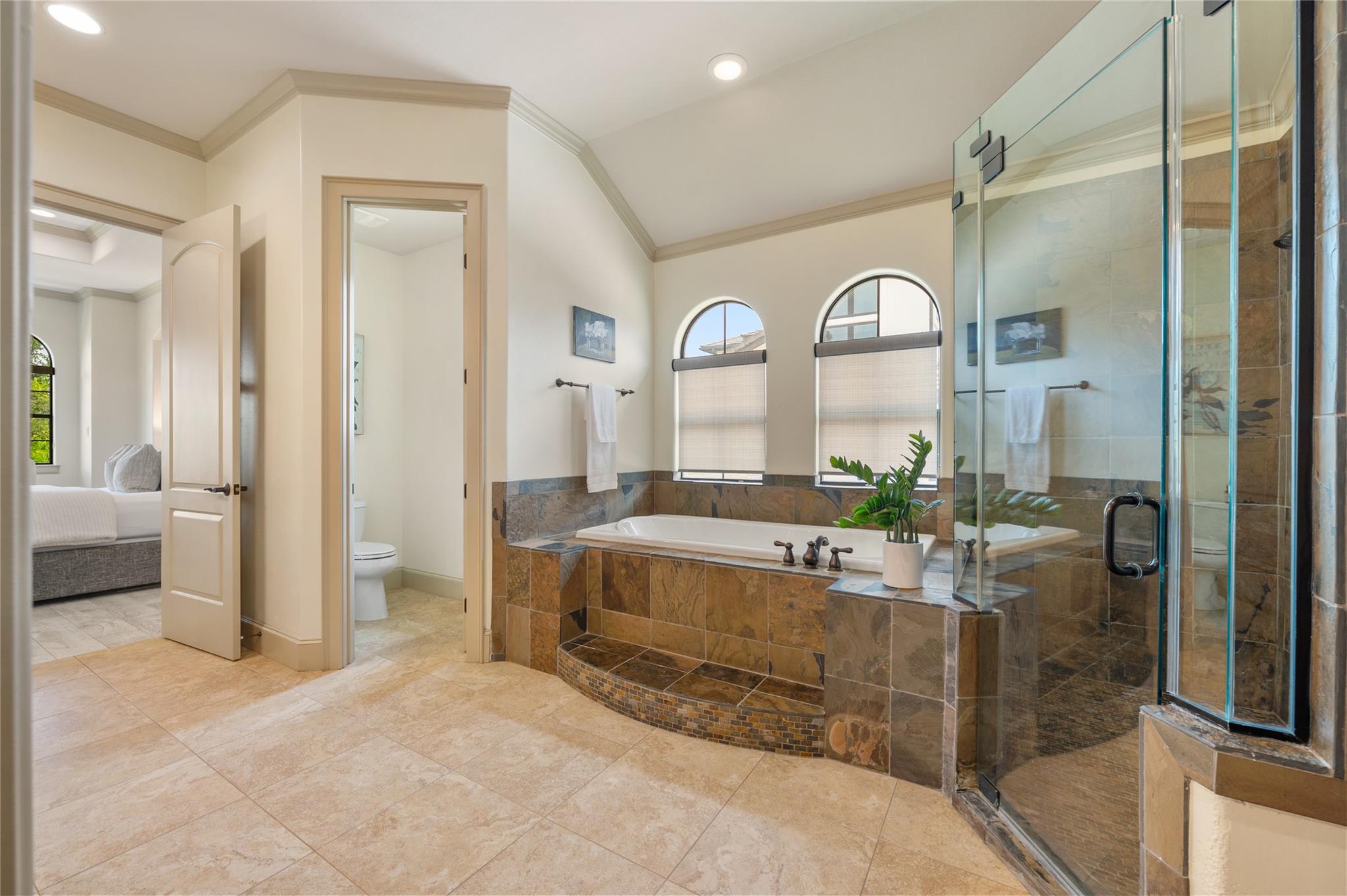 117 Black Wolf Run, Austin, TX 78738