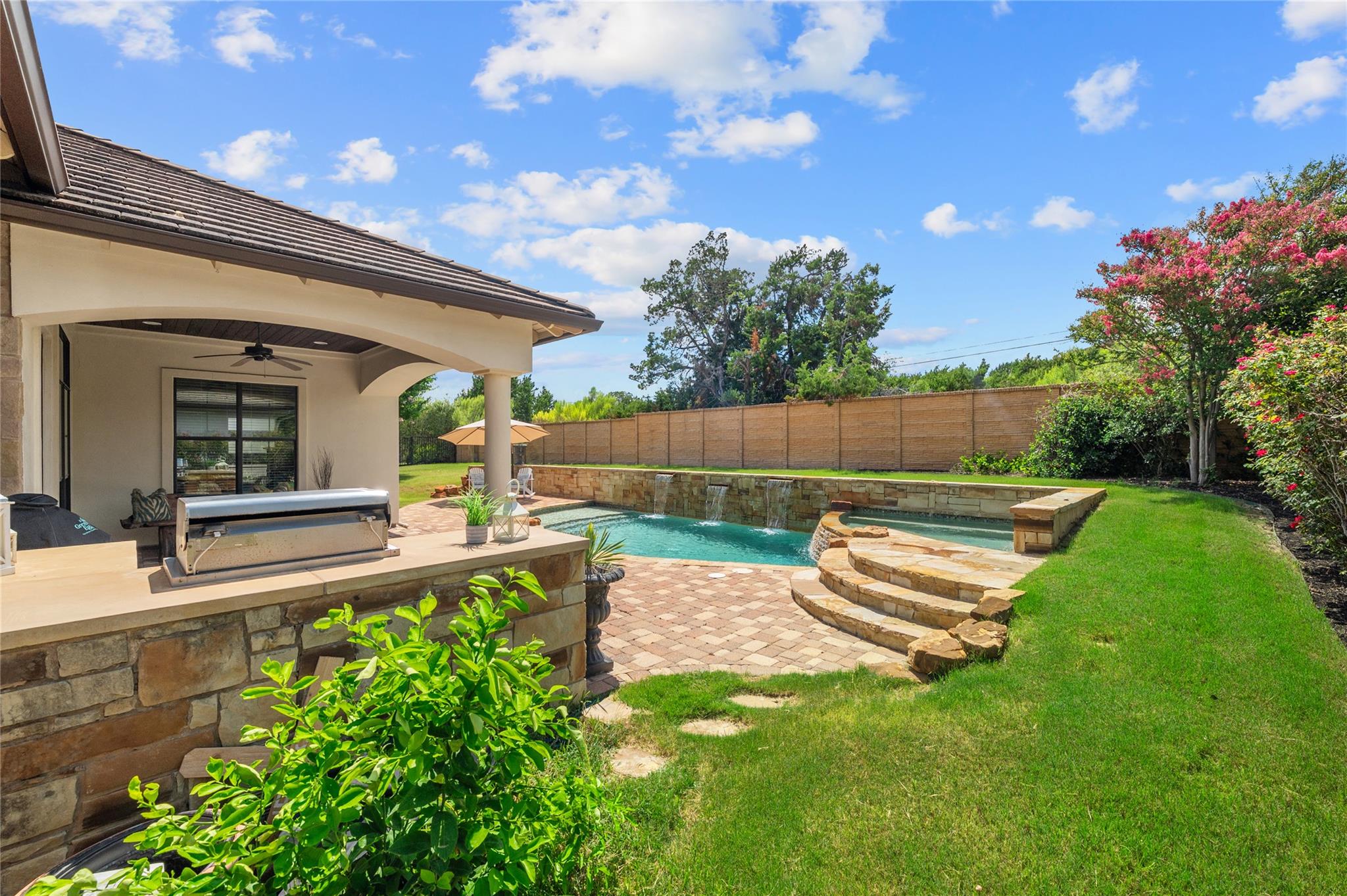 117 Black Wolf Run, Austin, TX 78738